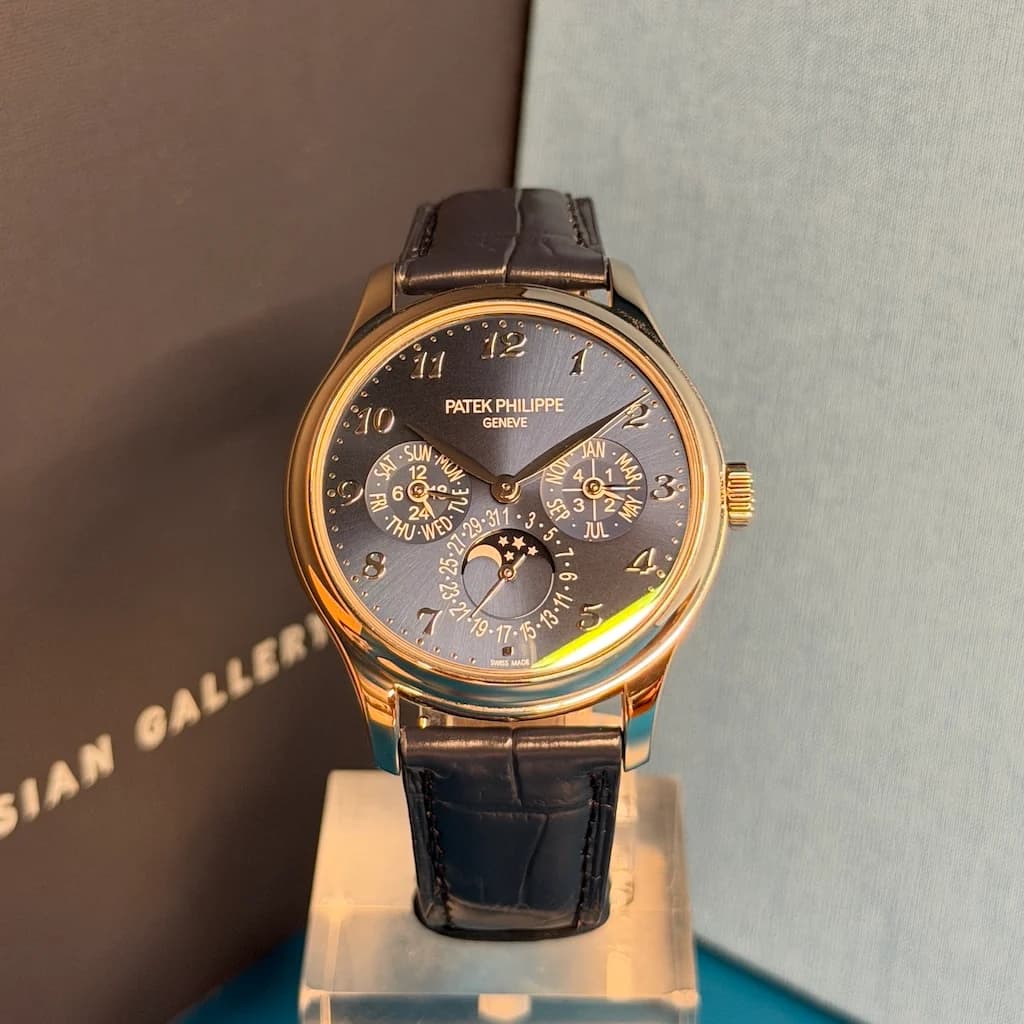 Patek Philippe Perpetual Calendar – Ref. 5327G, very good – Image 1/6