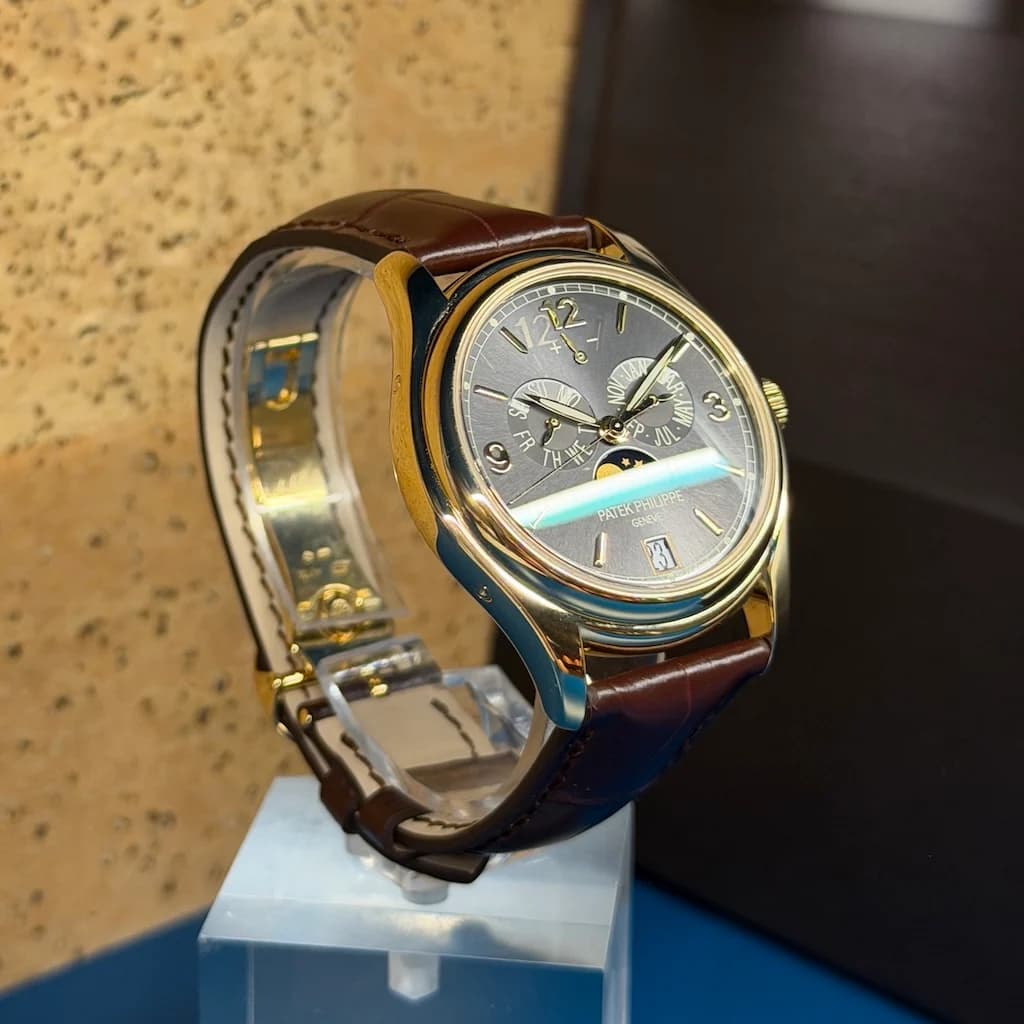 Patek Philippe Annual Calendar – Ref. 5146J-010, very good – Image 2/6