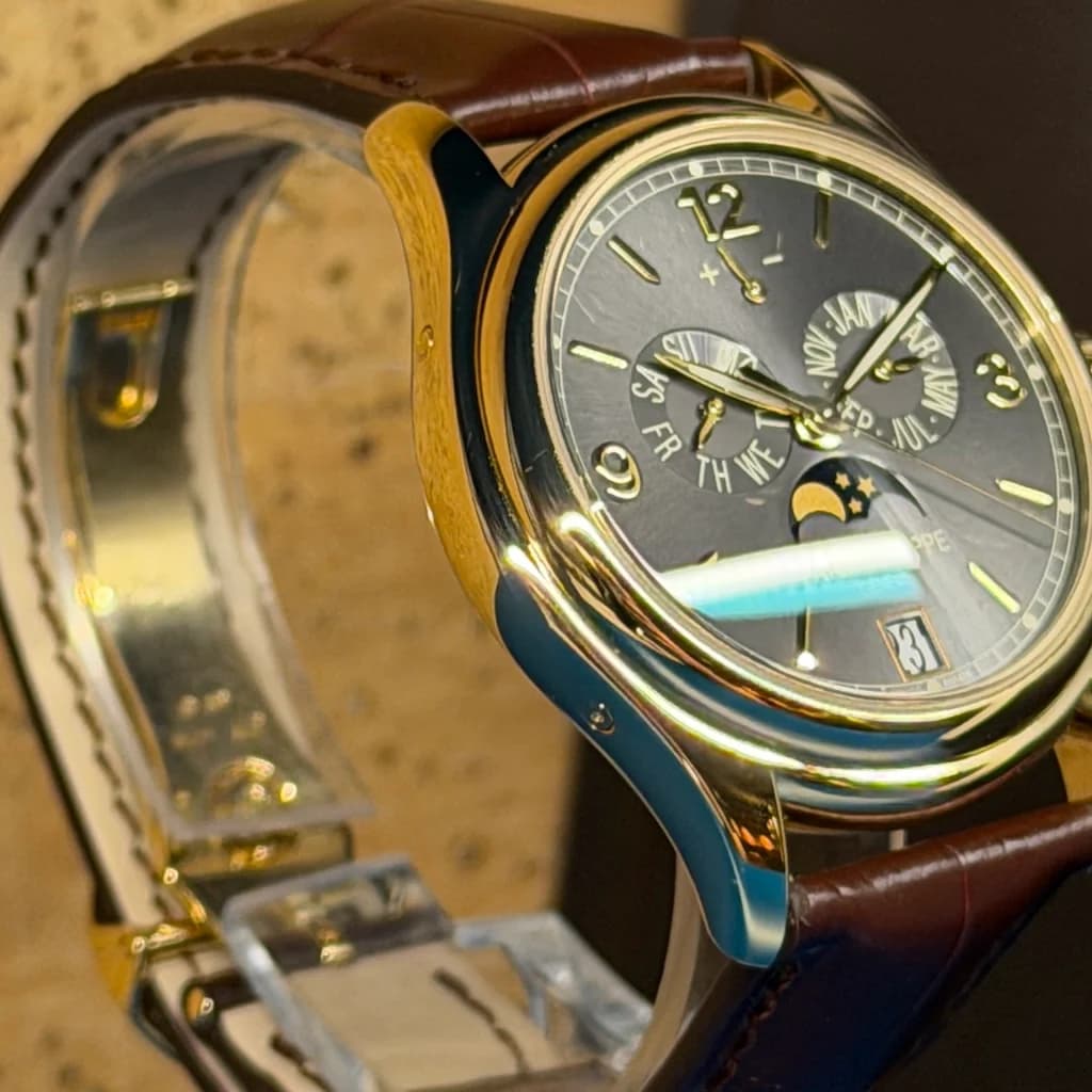 Patek Philippe Annual Calendar – Ref. 5146J-010, very good – Image 2/6