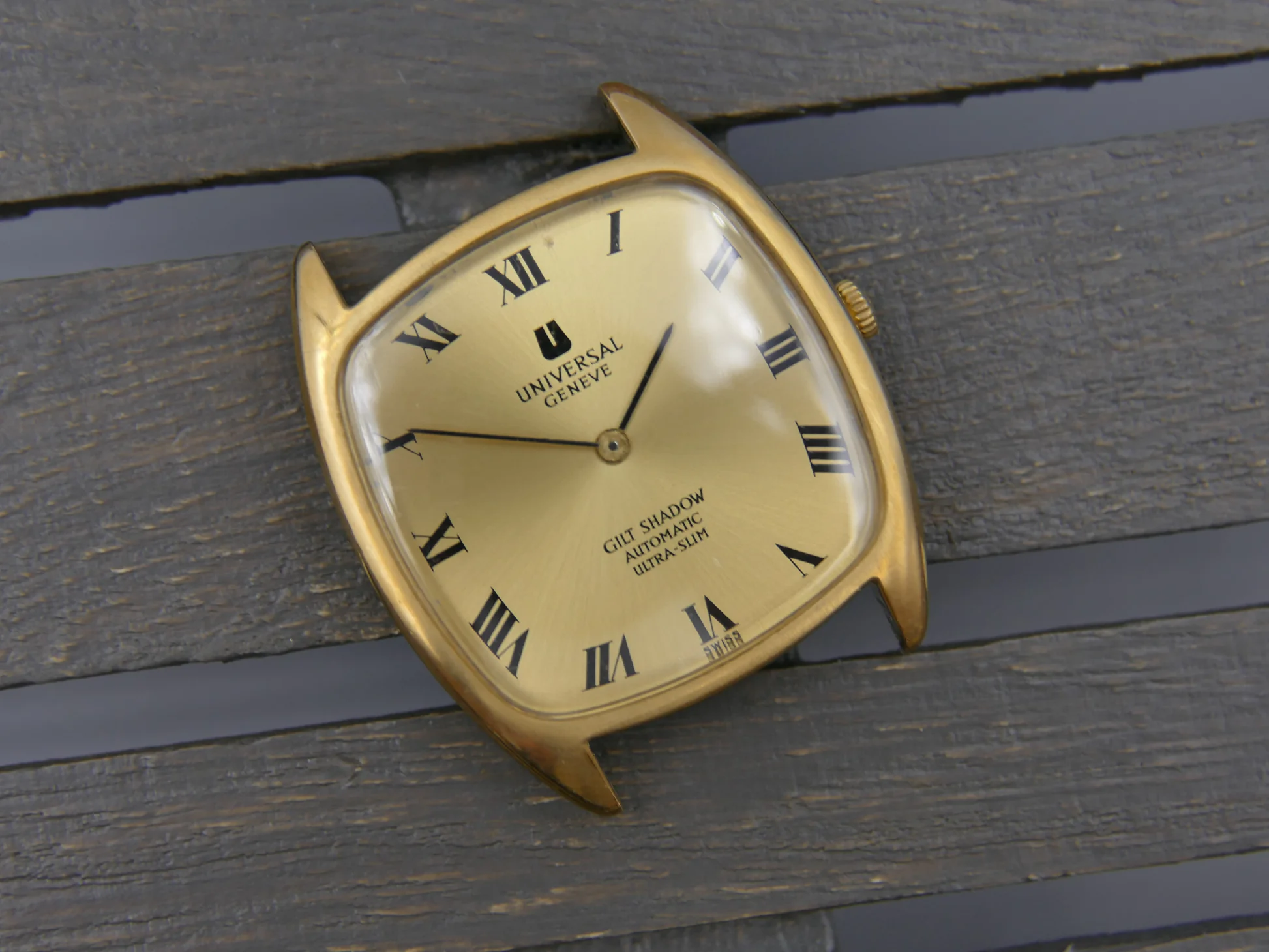 Universal Geneve Gilt Shadow – Ref. 566105, Gebraucht – 15/20