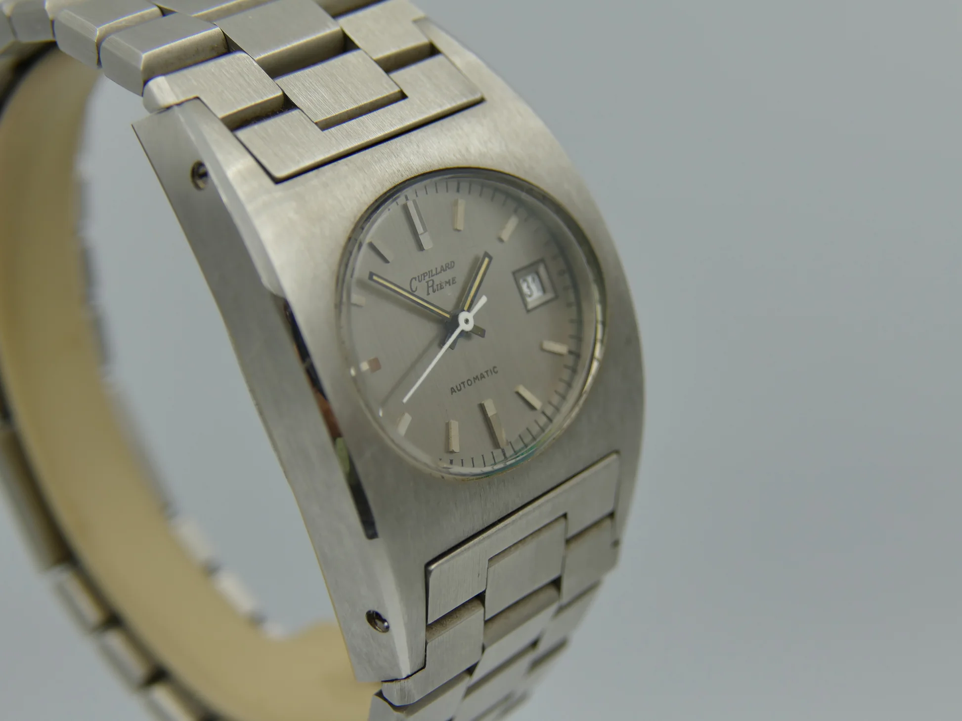 Old Stock 70's rare dress mechanical vintage watch NOS – Ref. 25604, Neu – 9/17