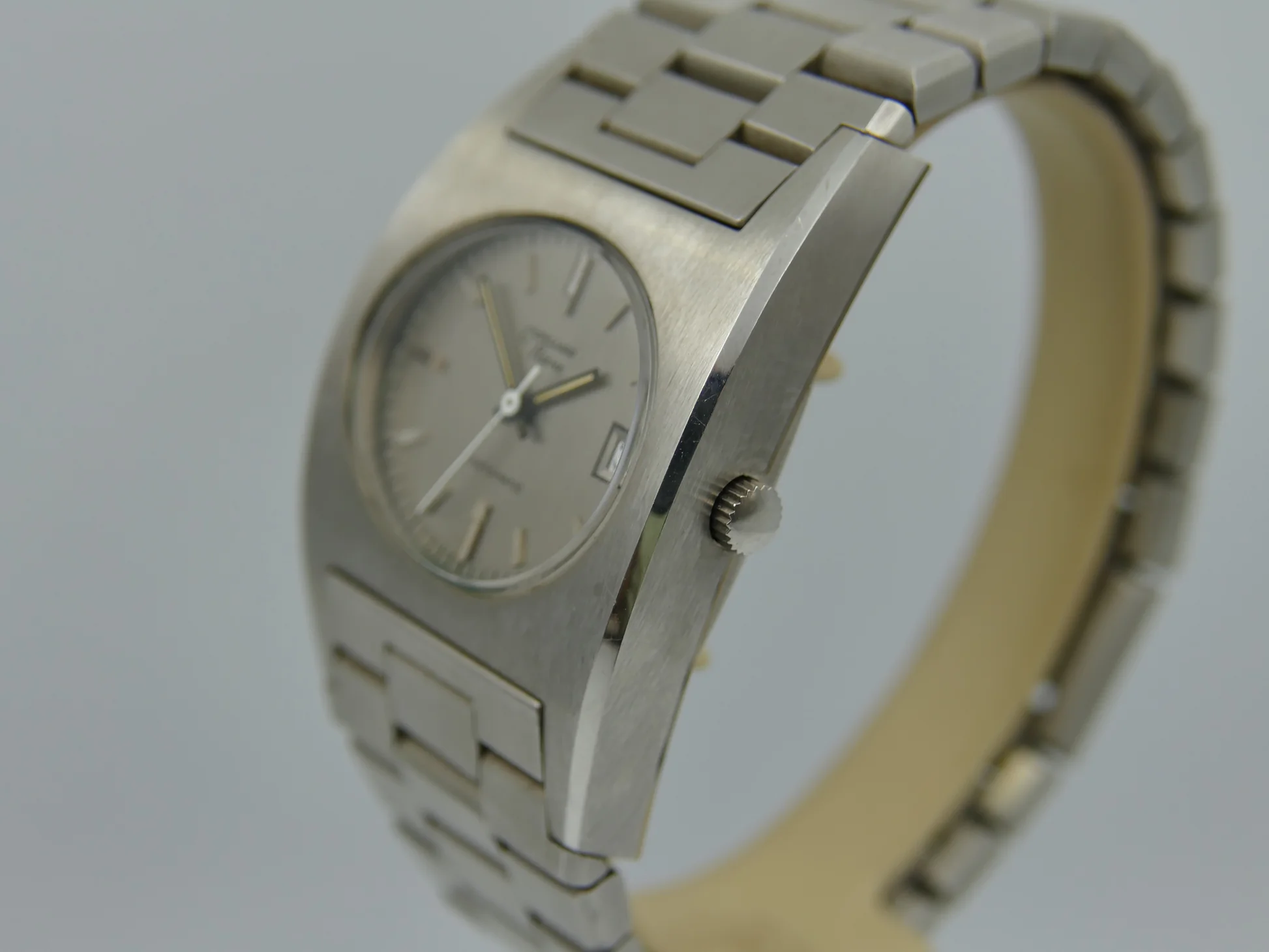 Old Stock 70's rare dress mechanical vintage watch NOS – Ref. 25604, Neu – 12/17