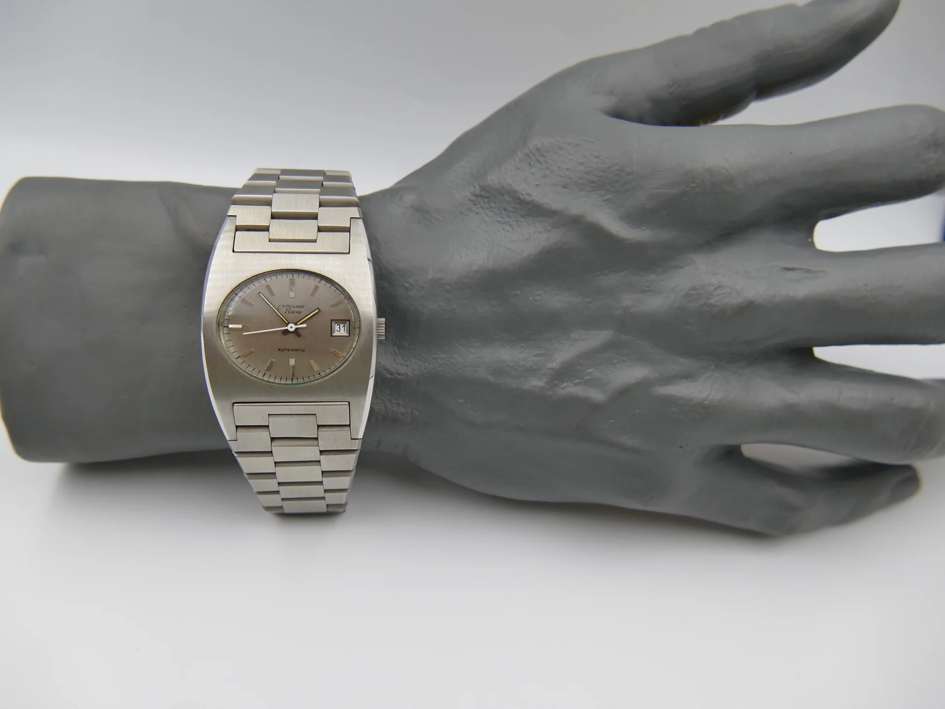 Old Stock 70's rare dress mechanical vintage watch NOS – Ref. 25604, Neu – 15/17