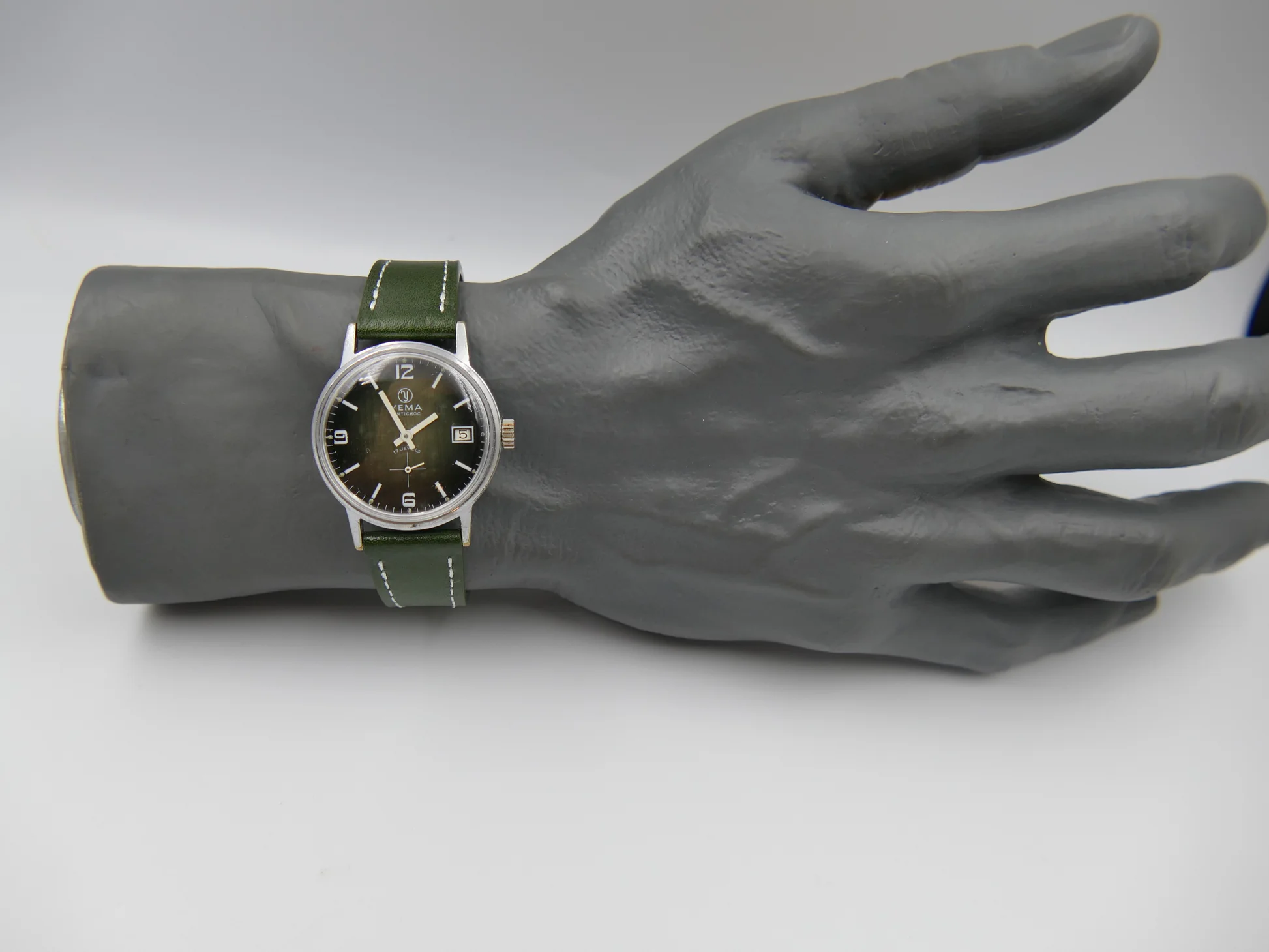 Yema 70s vintage watch green hand wind Cupillard – Ref. 233-69, Gebraucht – 17/20