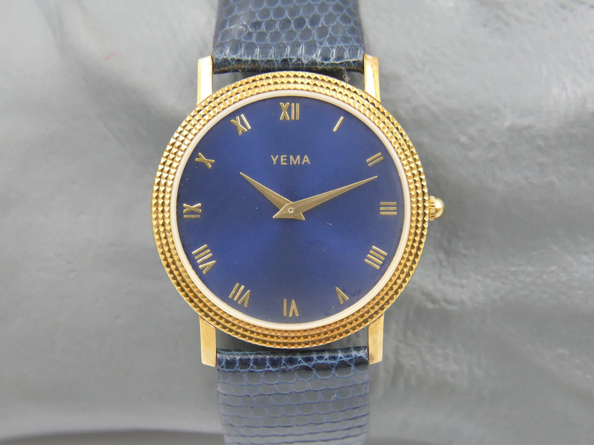 Yema Round Gold Guilloché – Ref. 028p33, Neu – 8/15