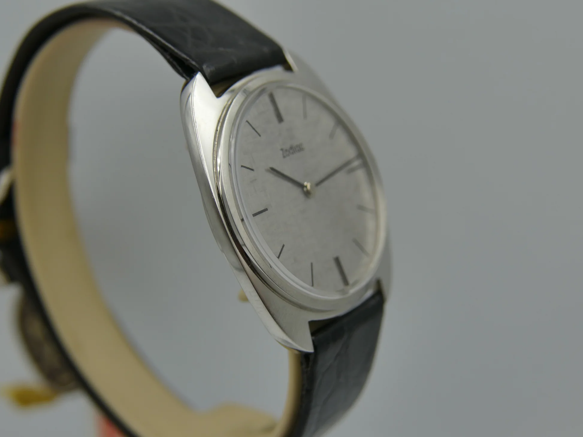 Zodiac dress vintage watch – Ref. 382.661, like new – 10/18