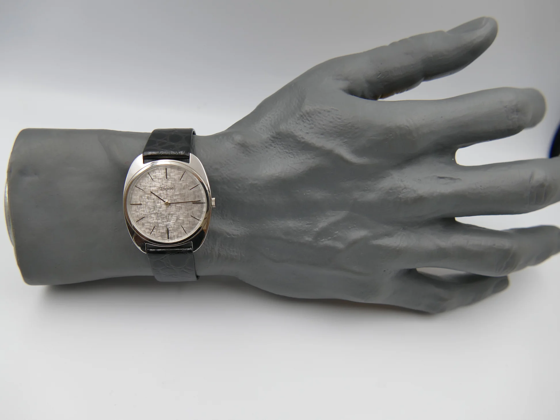 Zodiac dress vintage watch – Ref. 382.661, like new – 15/18
