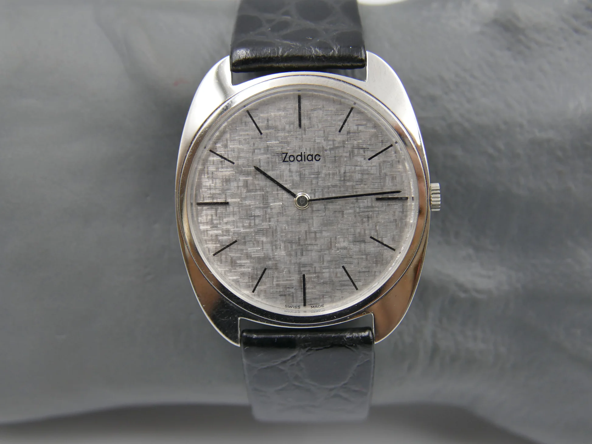 Zodiac dress vintage watch – Ref. 382.661, like new – 16/18