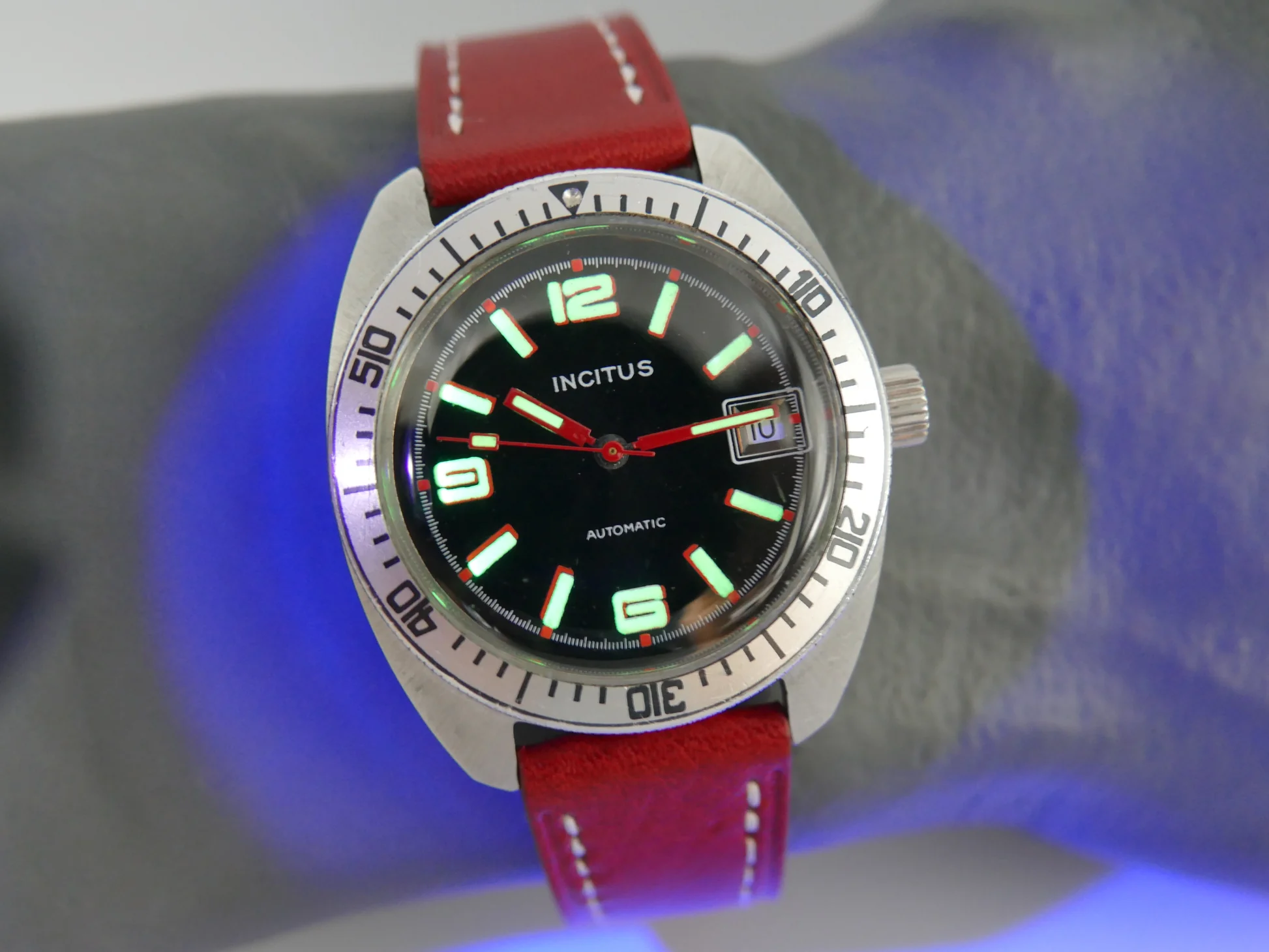 Incitus Divers – Ref. 1483, Gebraucht – 14/23