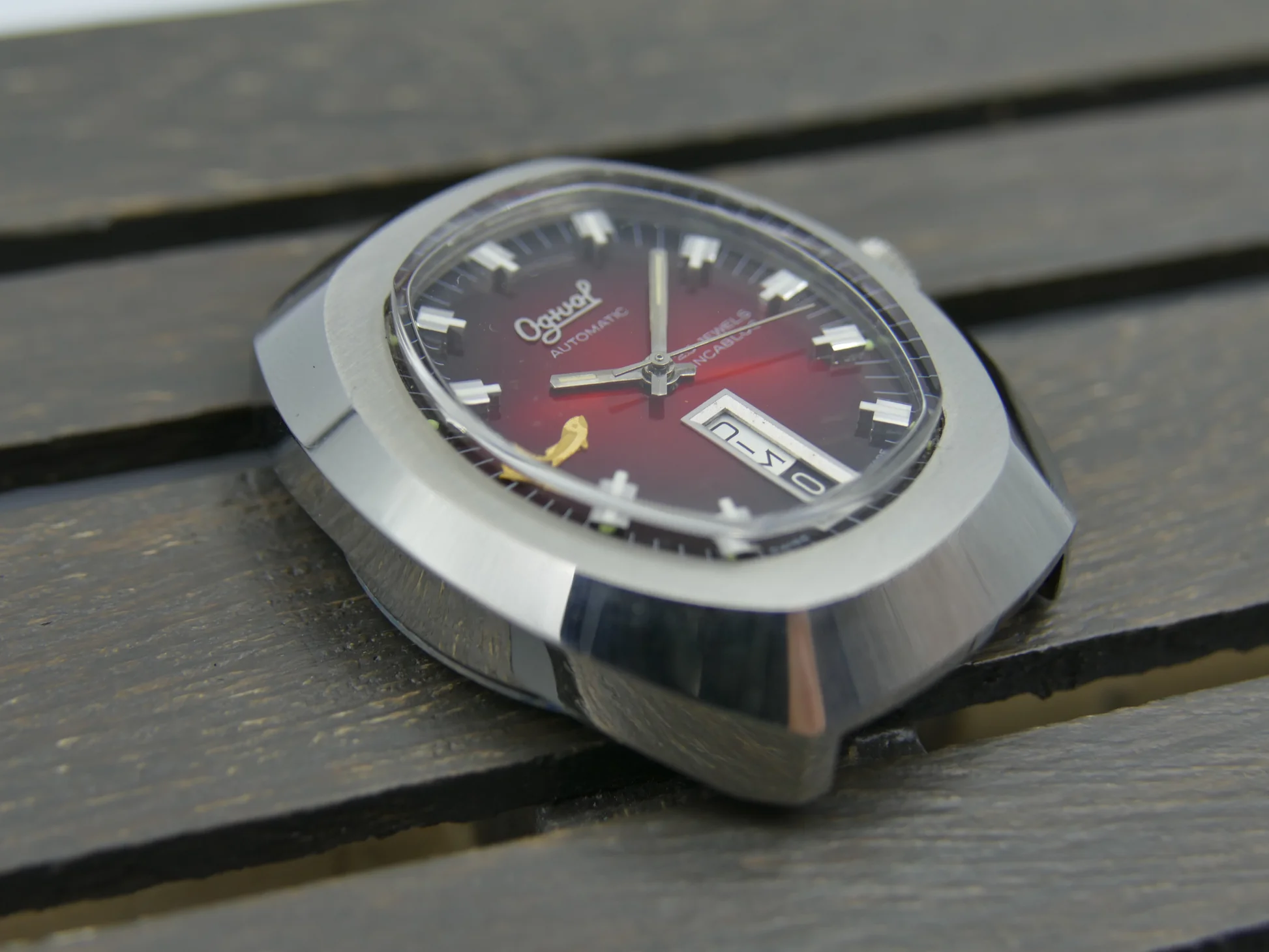 Ogival 70s vintage watch burgundy automatic AS 2066 NOS – Ref. a2614, Neu – 8/21