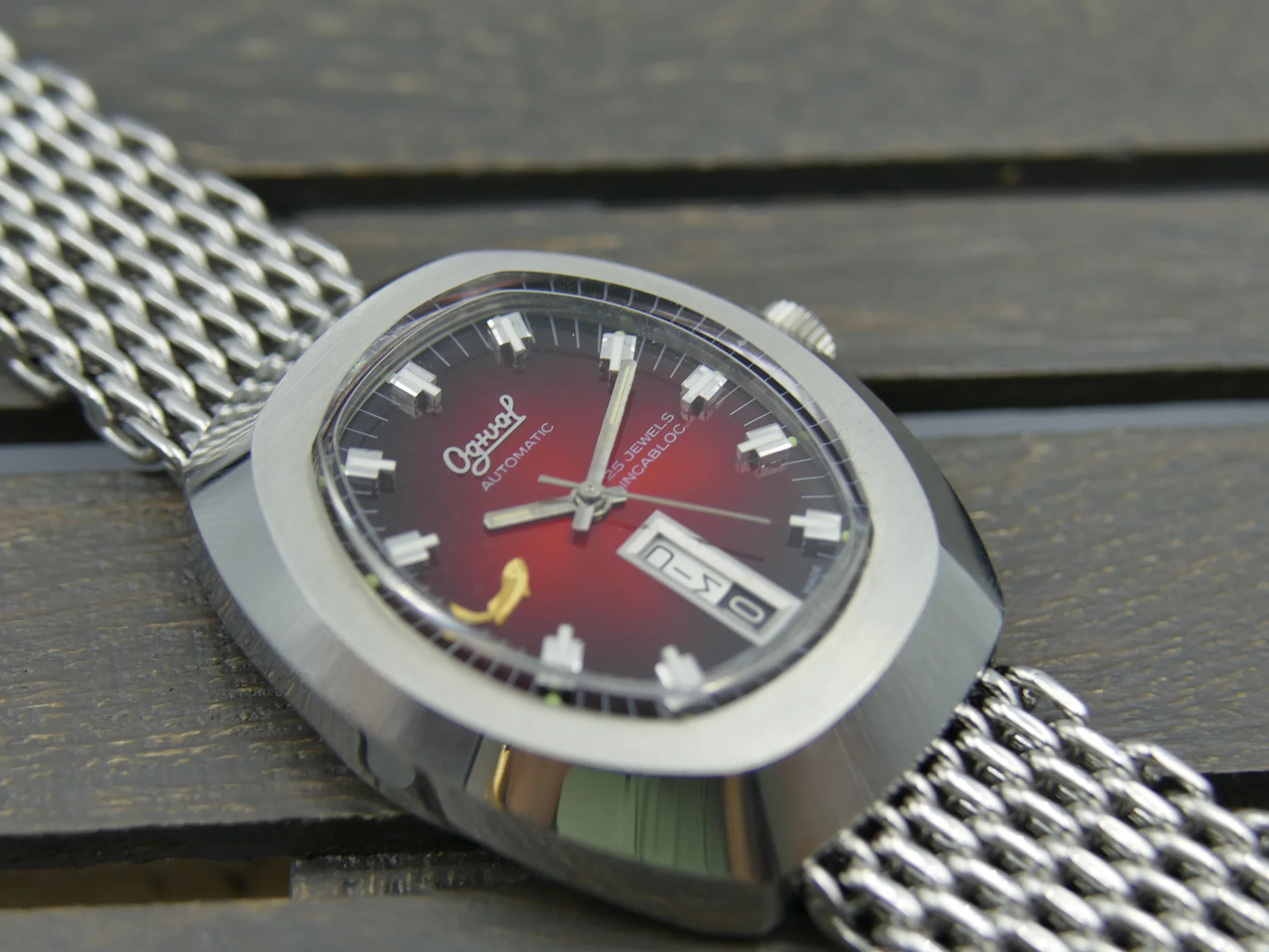 Ogival 70s vintage watch burgundy automatic AS 2066 NOS – Ref. a2614, Neu – 9/21