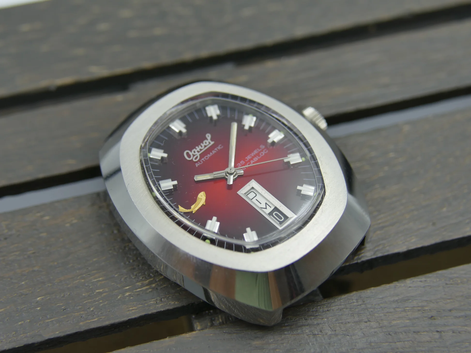 Ogival 70s vintage watch burgundy automatic AS 2066 NOS – Ref. a2614, Neu – 12/21