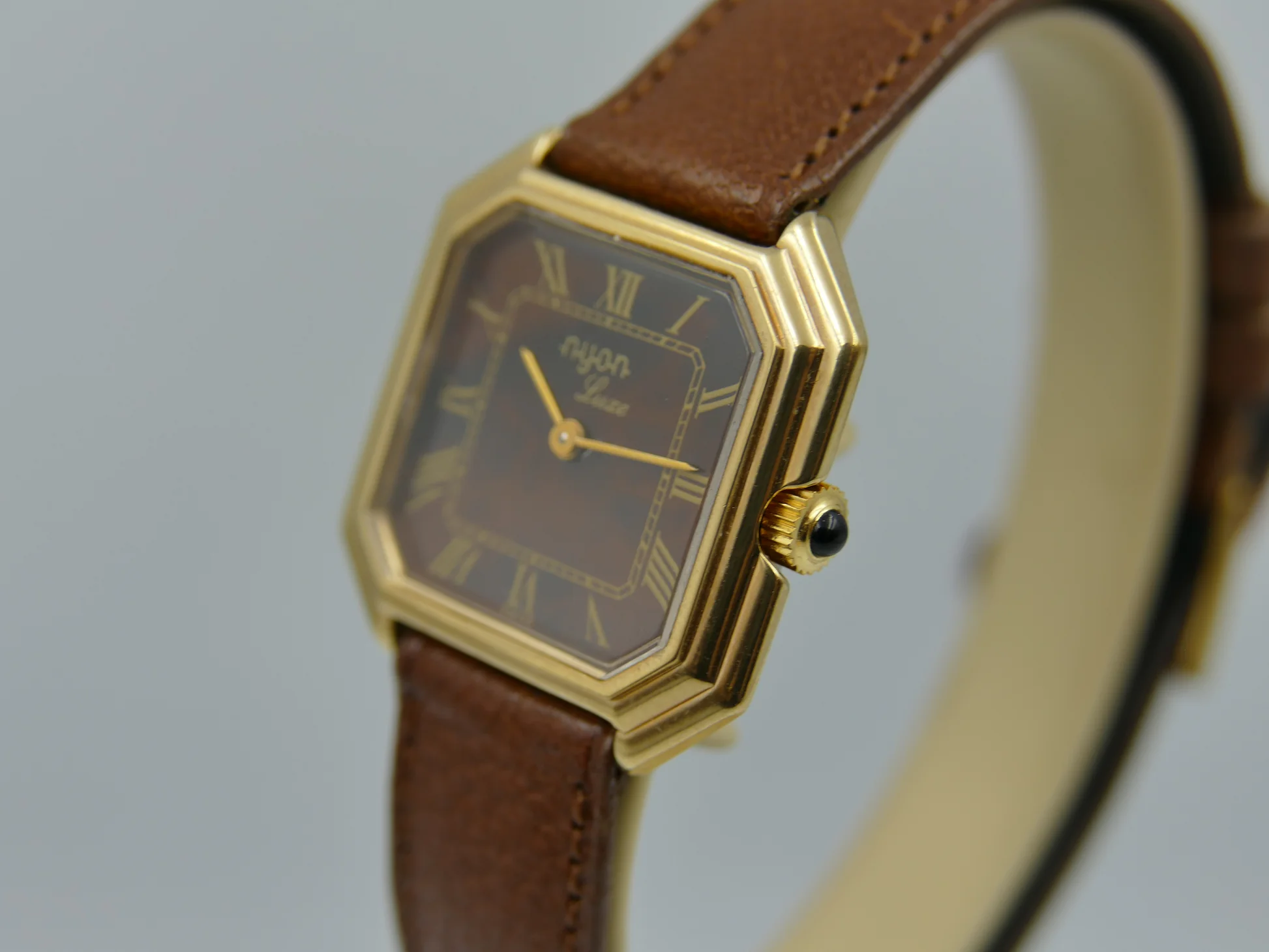 Swiss Nyon Luxe – Gebraucht – 17/21