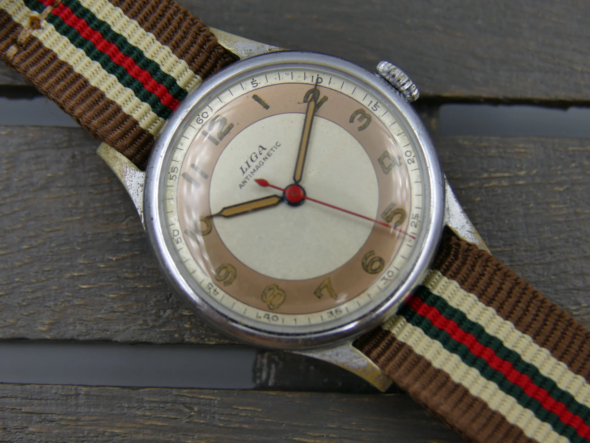 LIGA Military – Gebraucht – 1/22