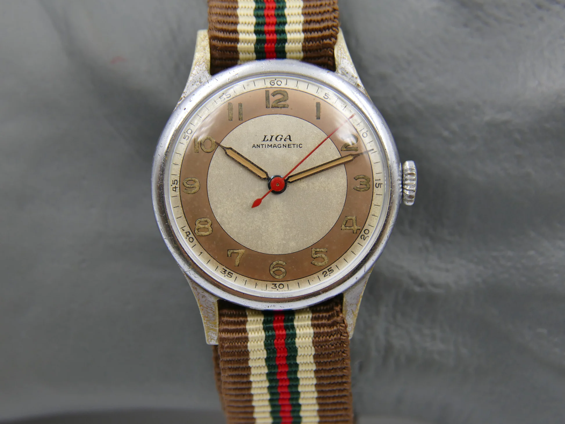 LIGA Military – Gebraucht – 11/22
