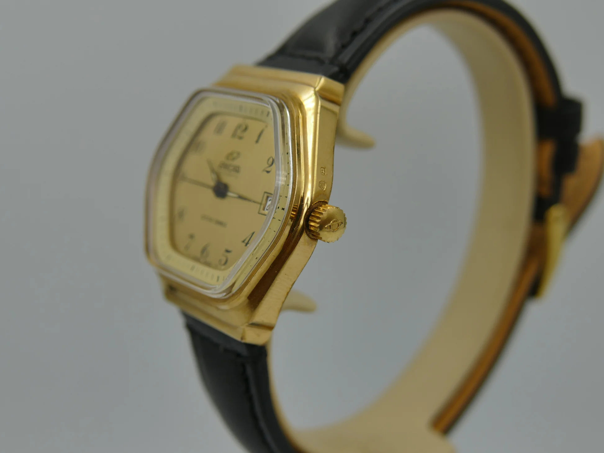 Enicar Star Jewels – Ref. 165-90-01, Wie neu – 3/22
