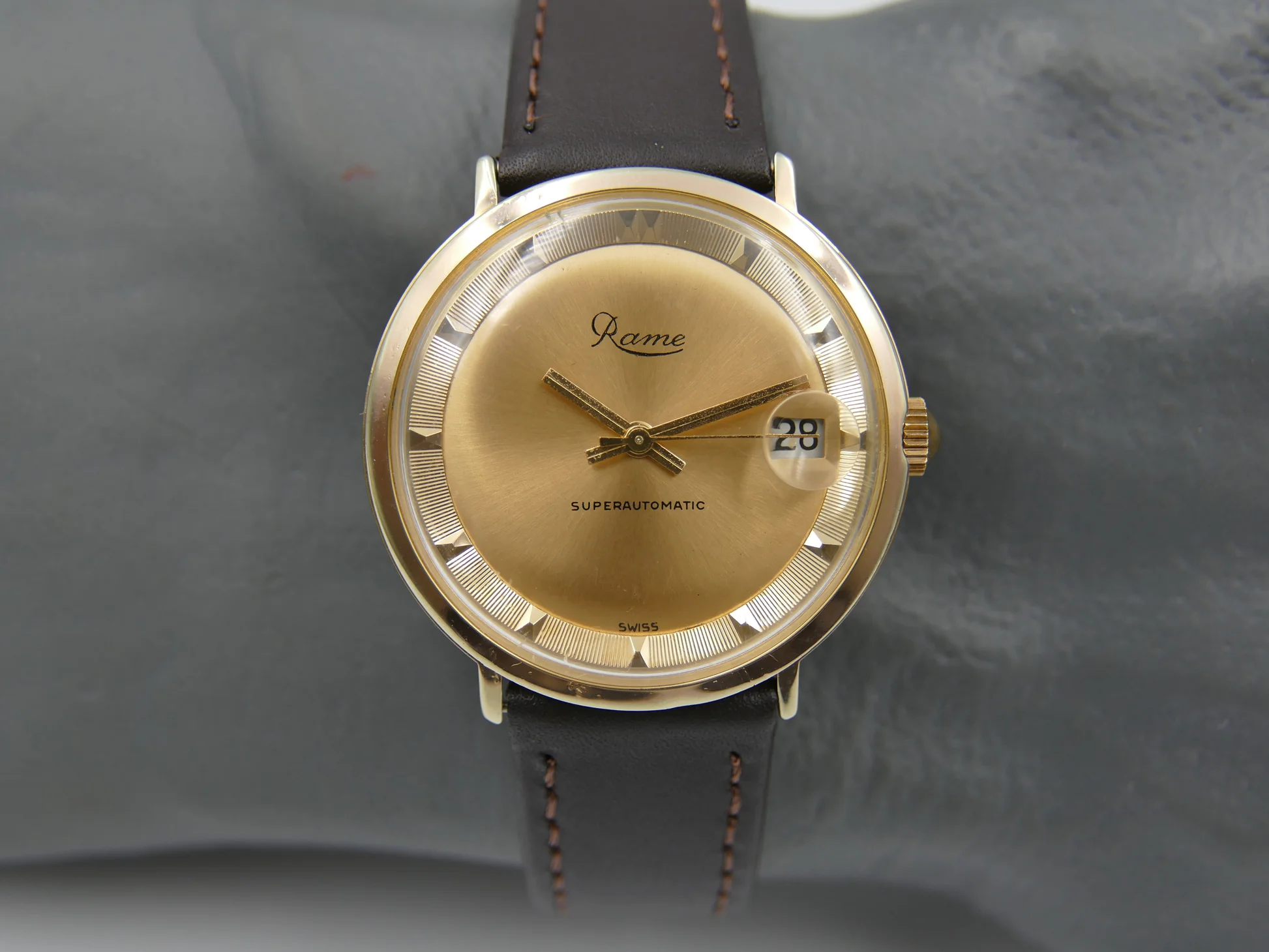 Swiss Vintage – Gebraucht – 14/21