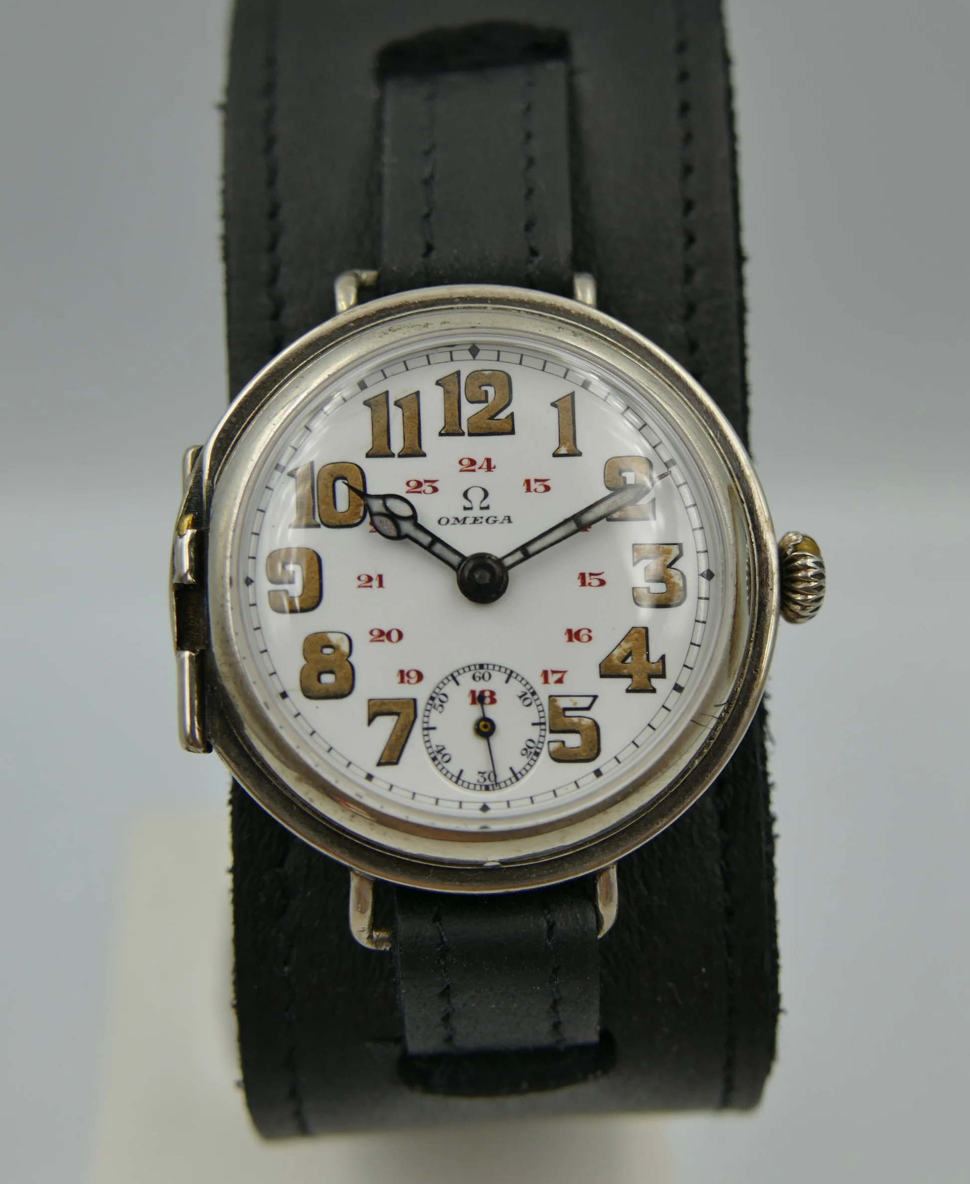 Omega Trench Watch – Ref. 568.13, used – 10/25