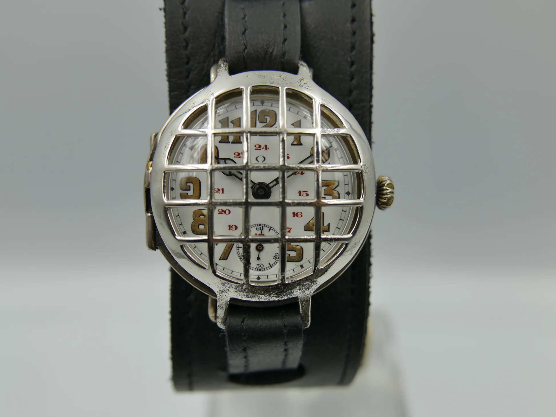 Omega Trench Watch – Ref. 568.13, used – 15/25