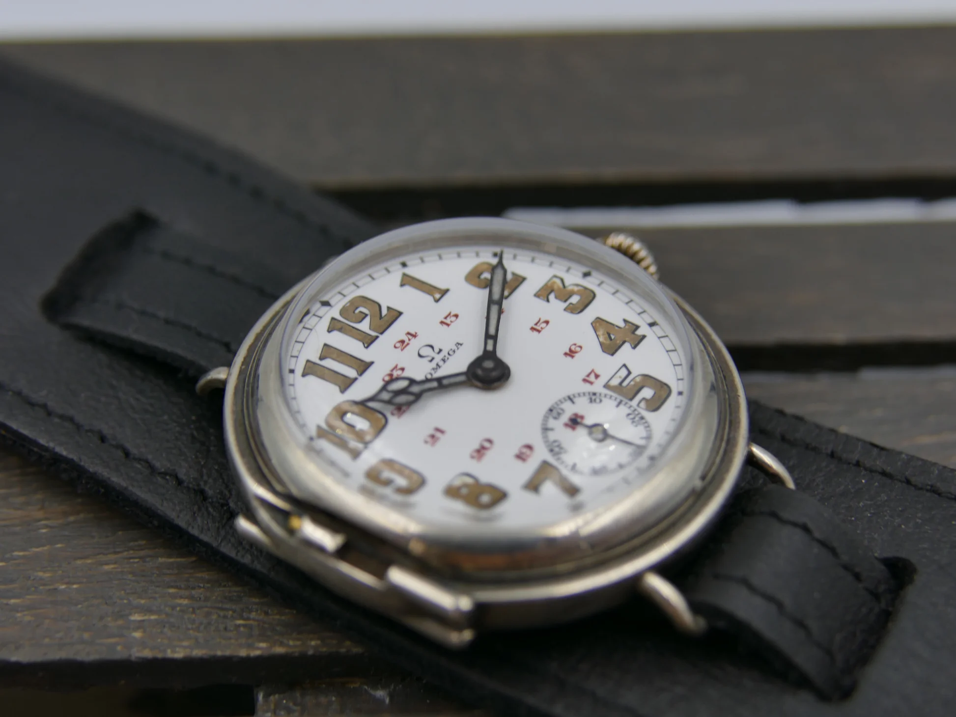 Omega Trench Watch – Ref. 568.13, used – 21/25