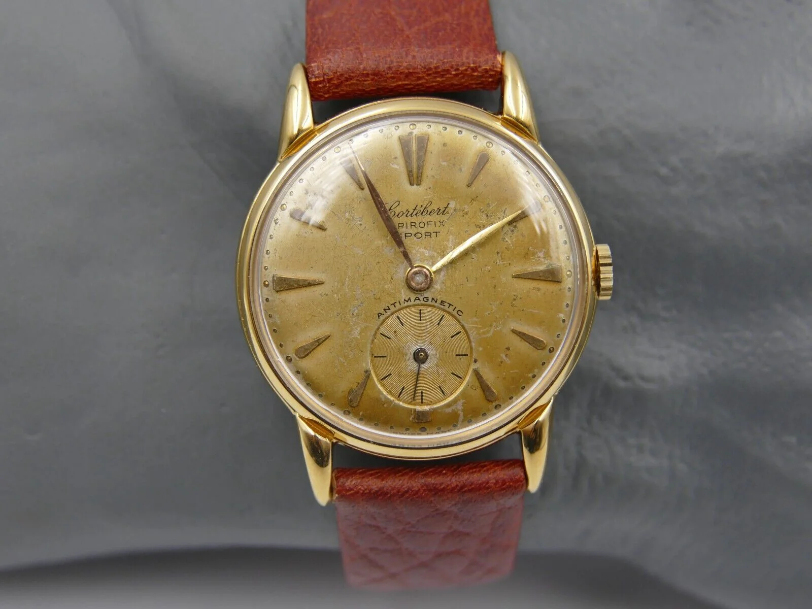 Cortébert 40's vintage watch ref. manual wind cal. 677 serviced – Ref. 8435, used – 10/19
