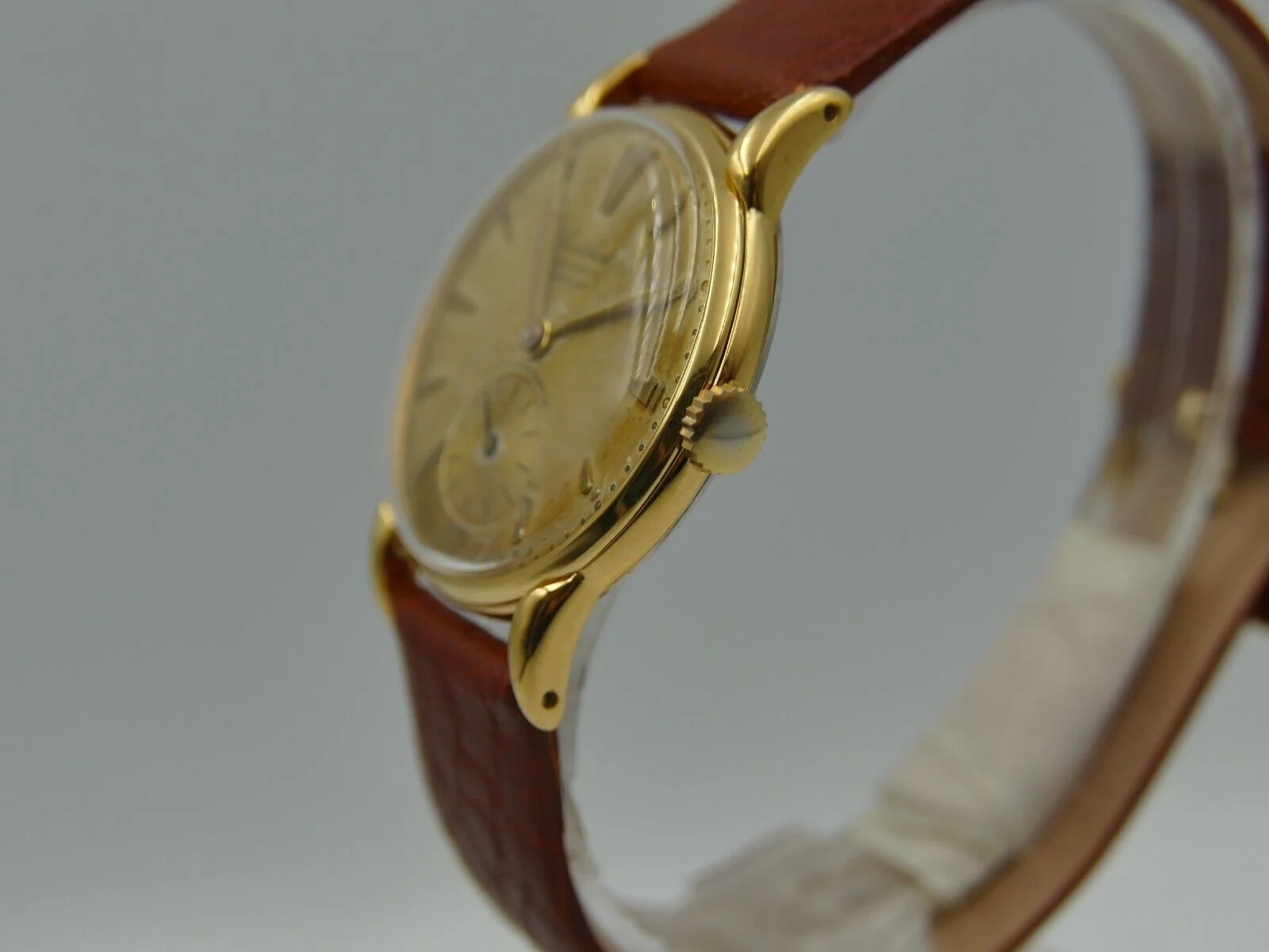 Cortébert 40's vintage watch ref. manual wind cal. 677 serviced – Ref. 8435, used – 15/19
