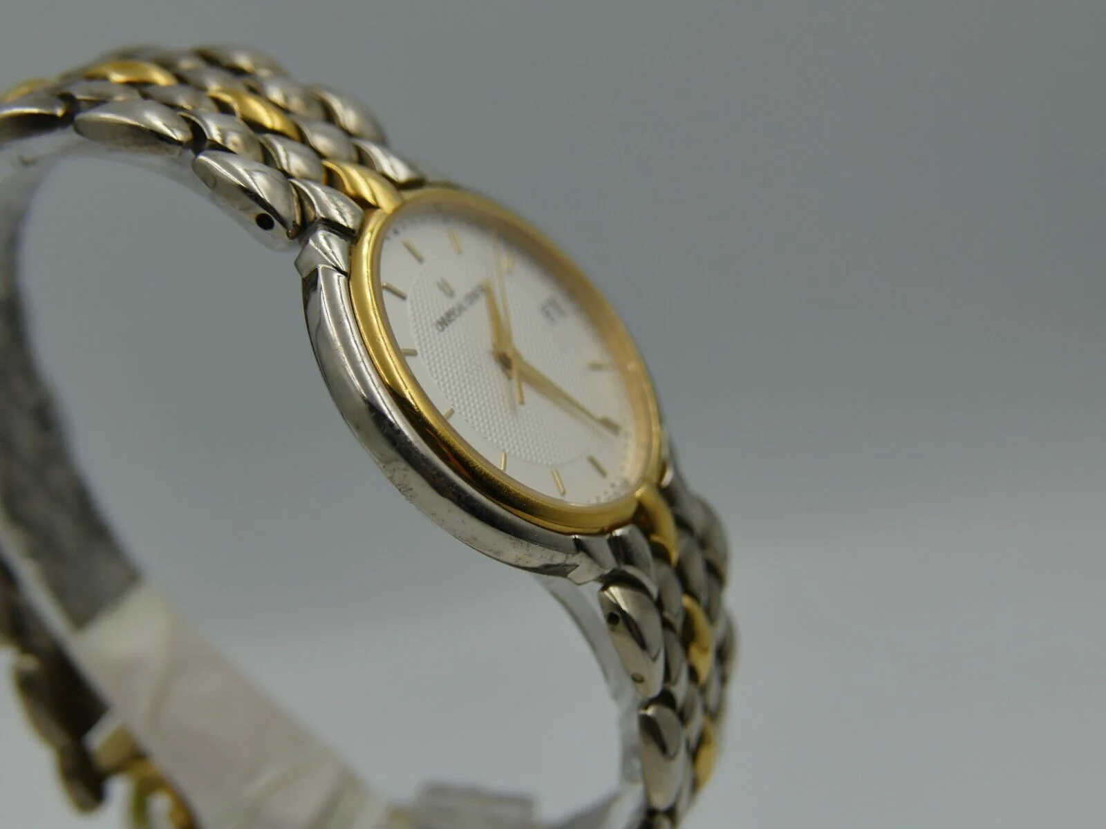 Universal Geneve 80's vintage watch mens universal geneve – Ref. 650.100, Gut – 4/21