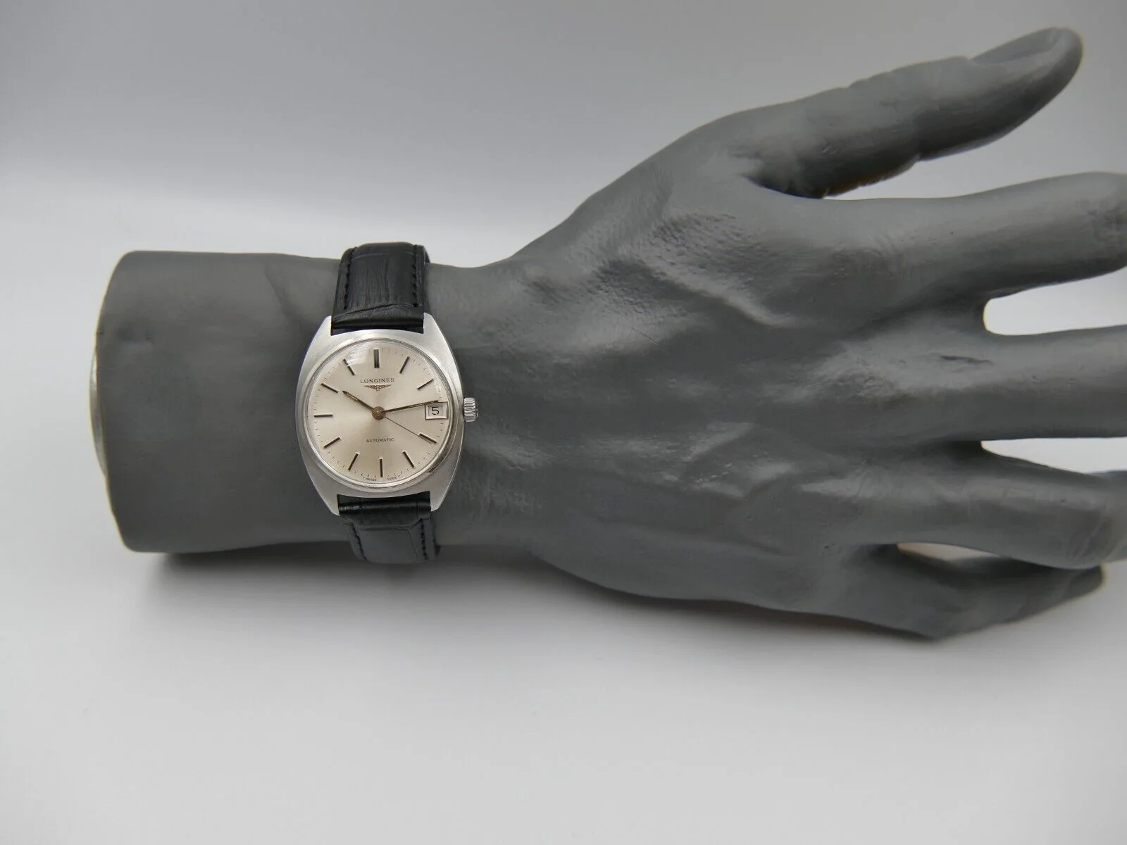 Longines Vintage Watch – Ref. 1586, used – 8/21