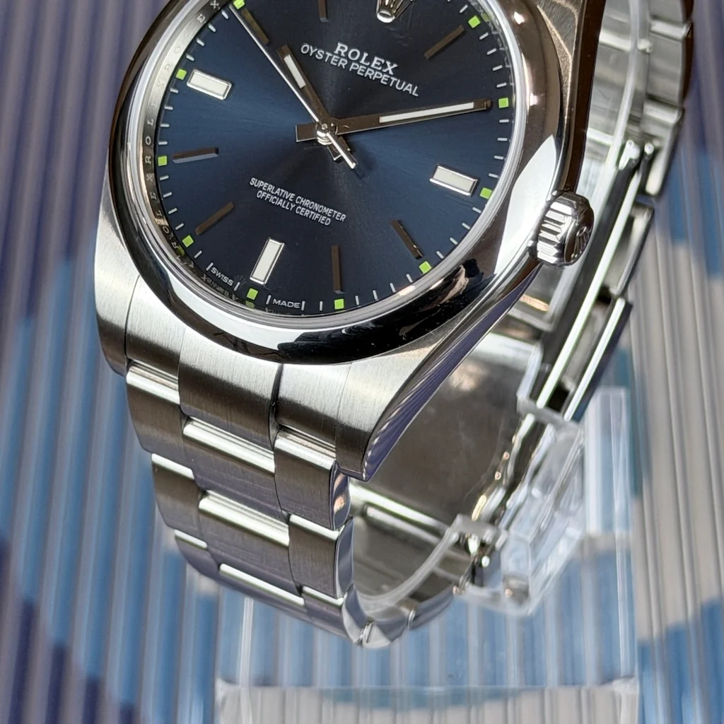 Rolex Oyster Perpetual – Ref. 114300, Sehr gut – 5/6