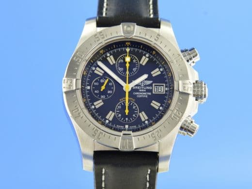 Breitling Avenger – Ref. A13380, Sehr gut