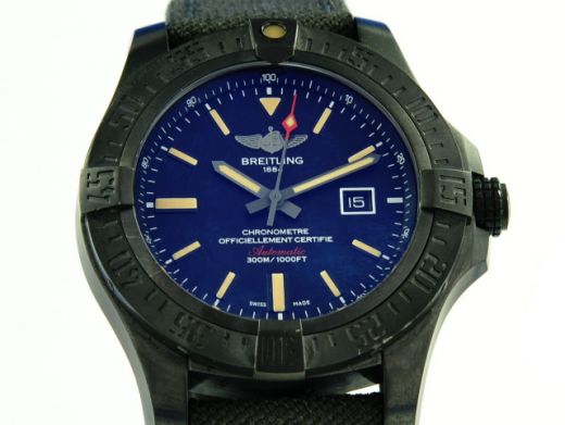 Breitling Avenger – Ref. V17310, Gut – 2/10