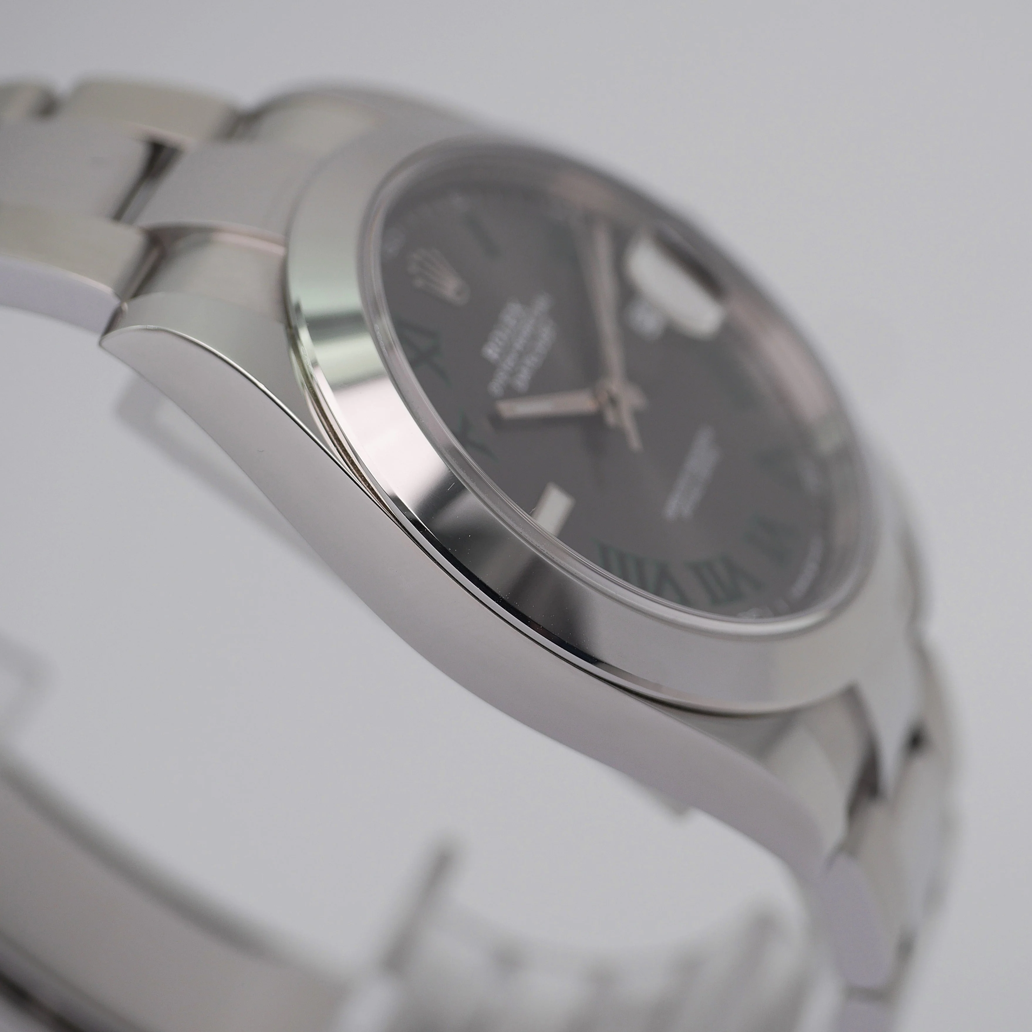 Rolex Datejust 41 – Ref. 126300, Sehr gut – 6/9