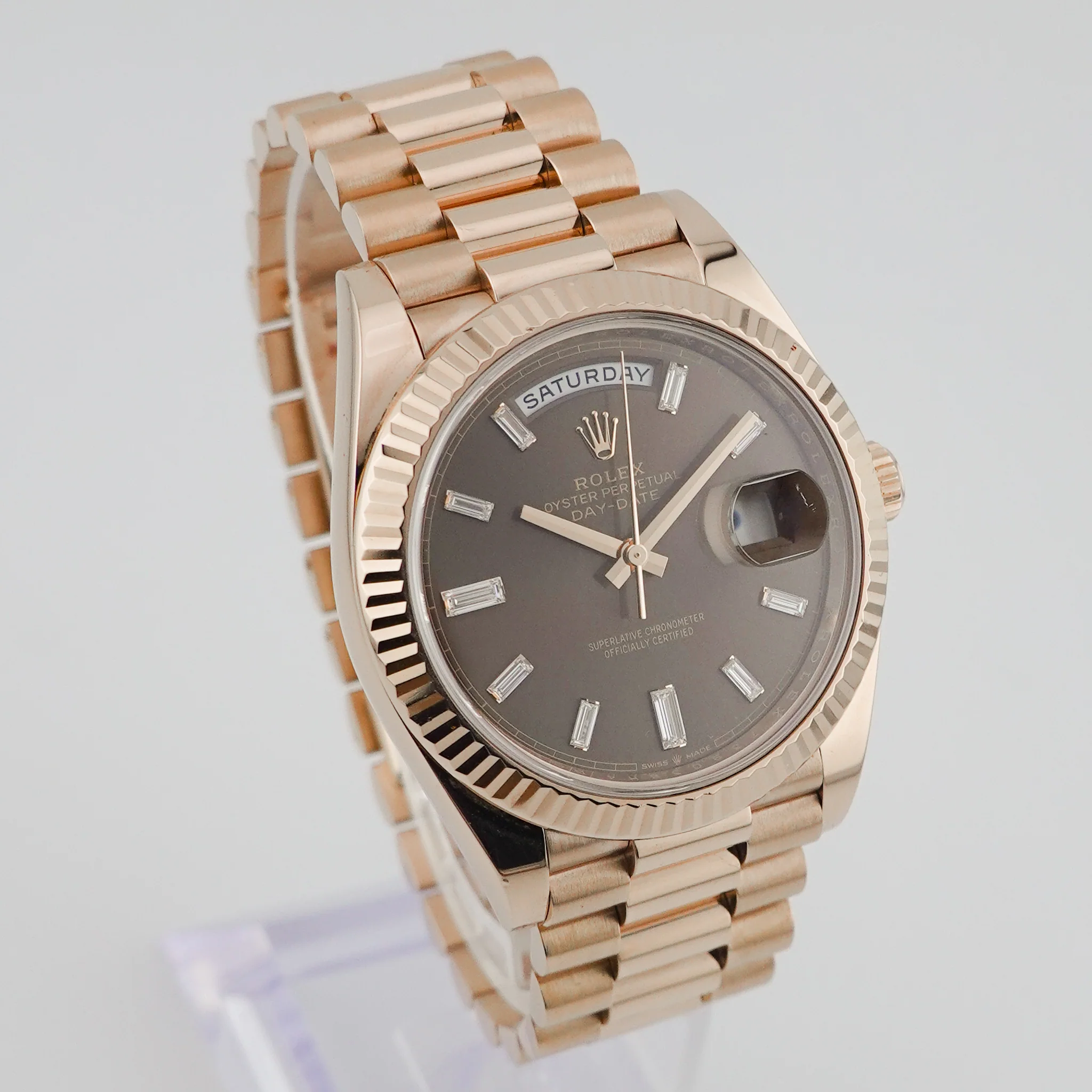 Rolex Day-Date 40 – Ref. 228235, like new – 4/7