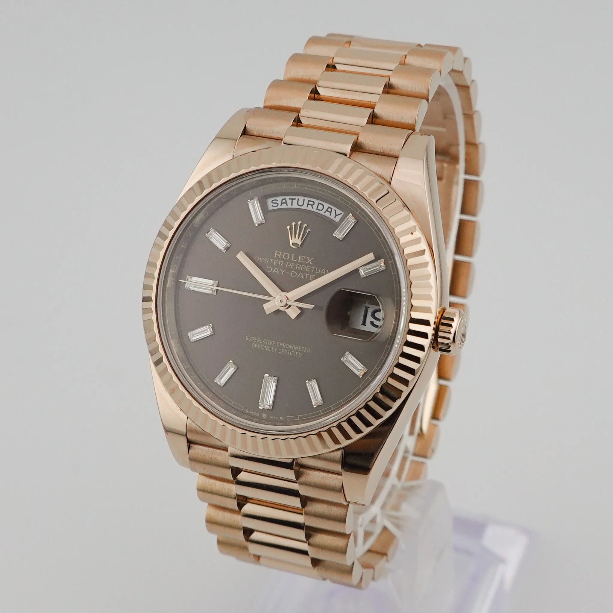 Rolex Day-Date 40 – Ref. 228235, like new – 5/7
