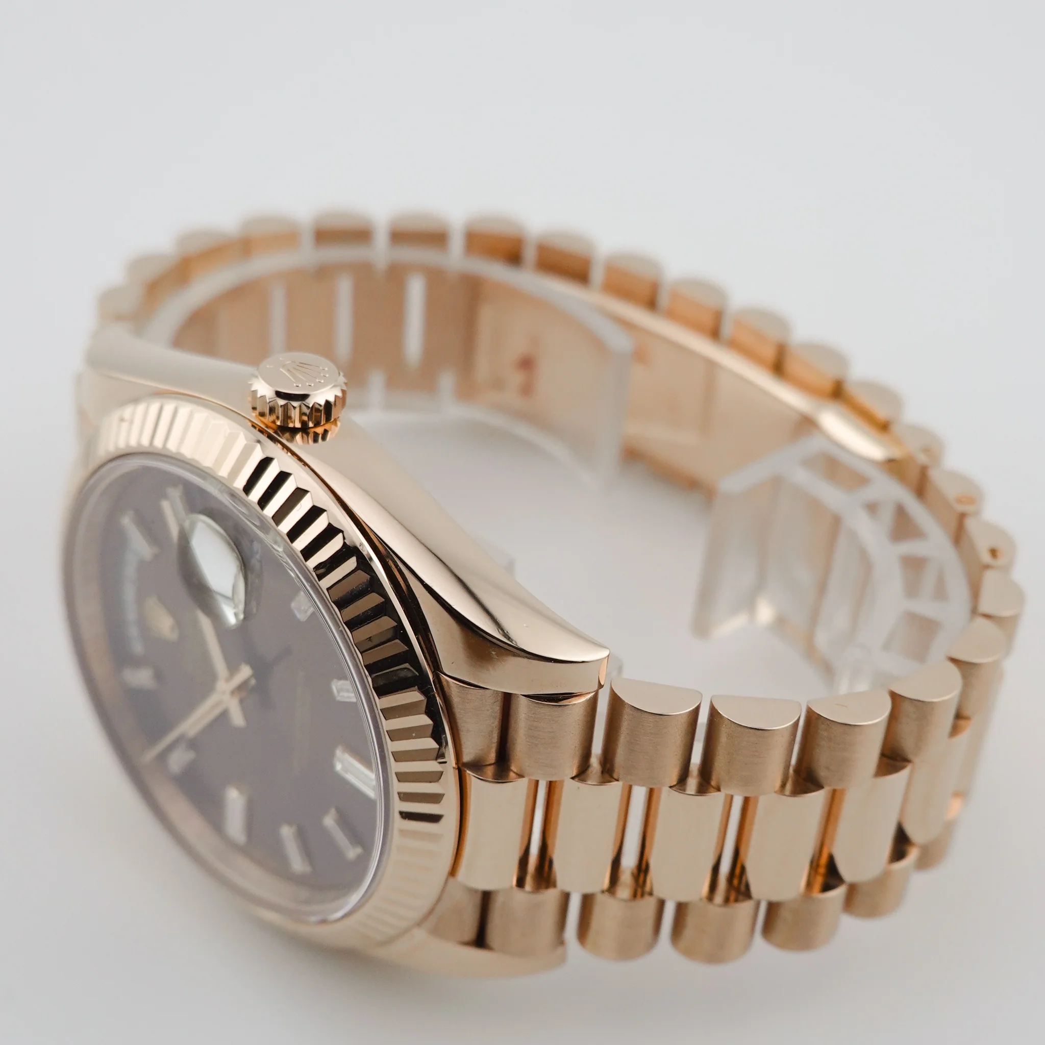 Rolex Day-Date 40 – Ref. 228235, like new – 6/7