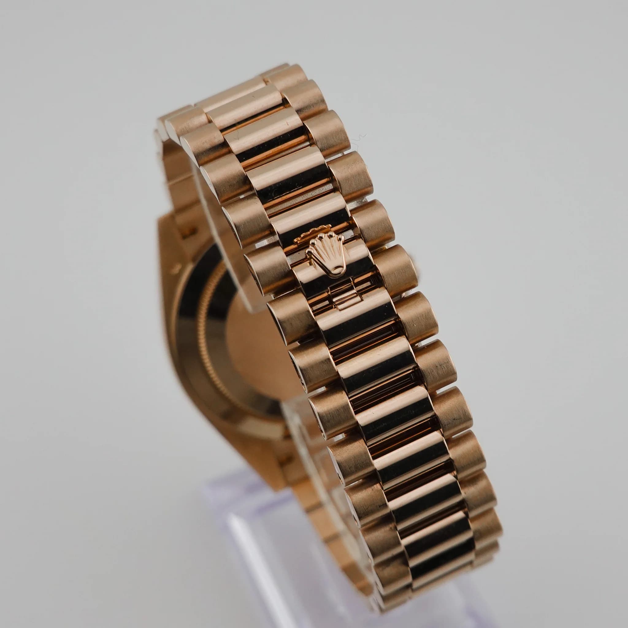 Rolex Day-Date 40 – Ref. 228235, Wie neu – Bild 2/7