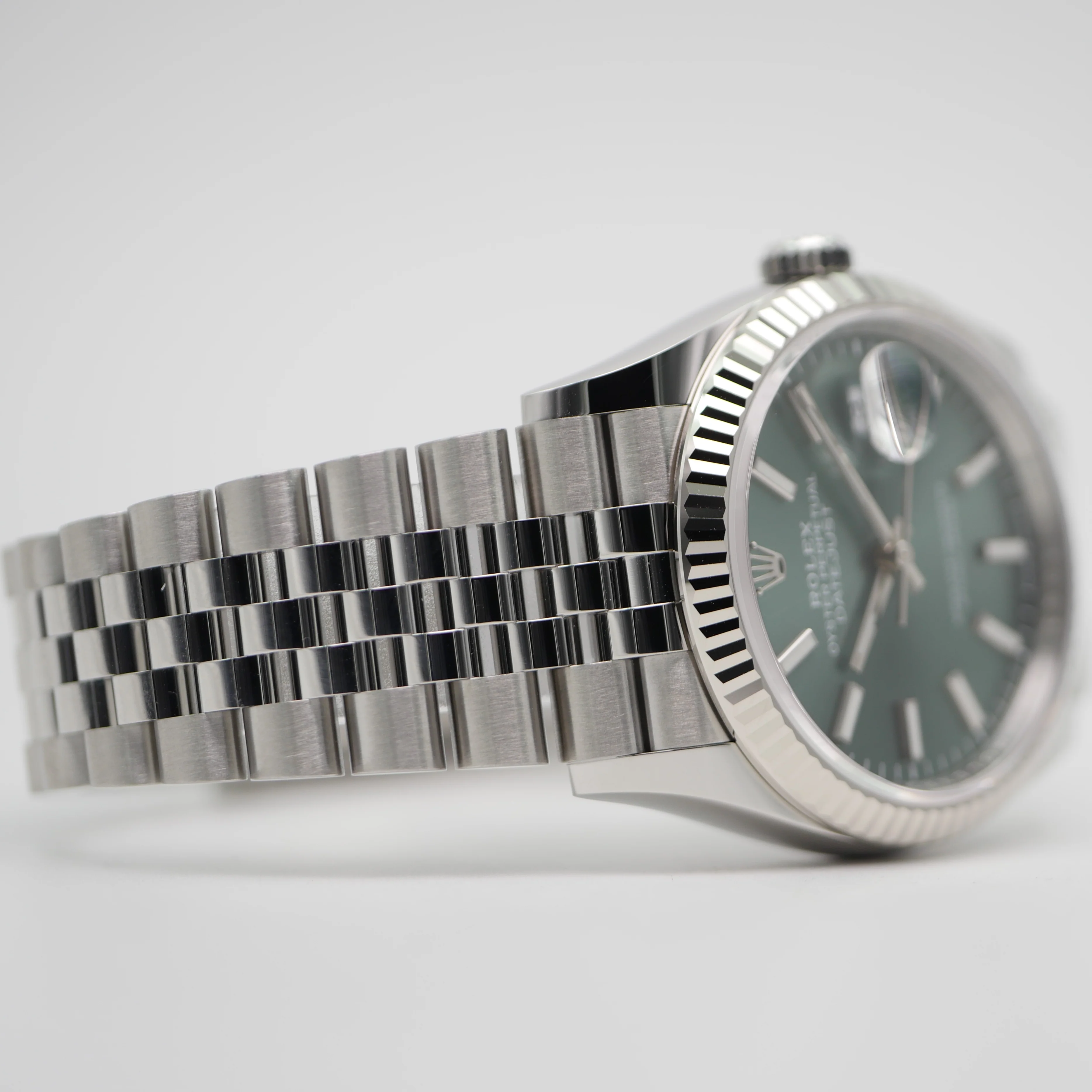 Rolex Datejust 36 – Ref. 126234, Wie neu – 3/9