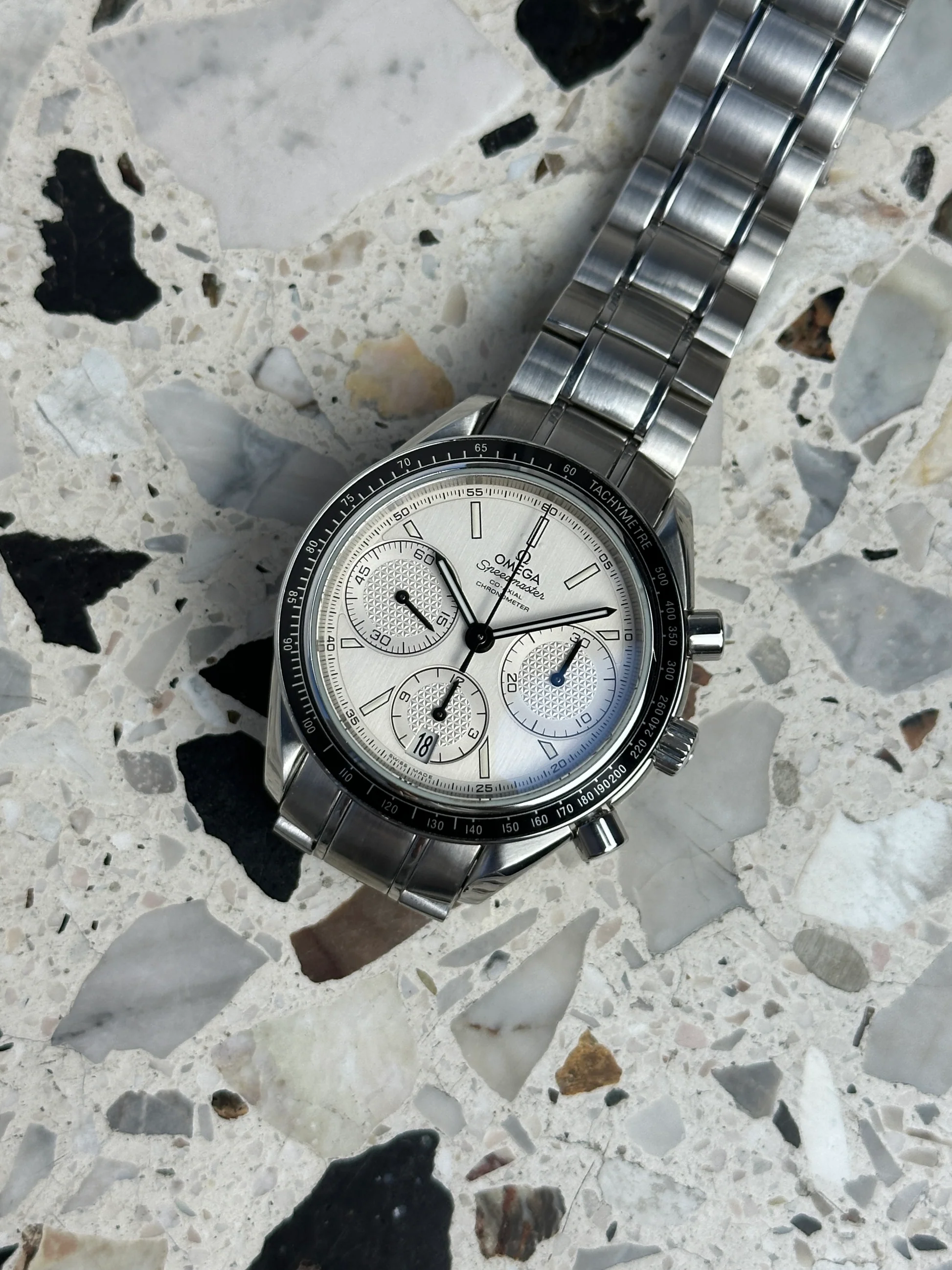 Omega Speedmaster Racing – Ref. 326.30.40.50.02.001, Sehr gut – 6/14