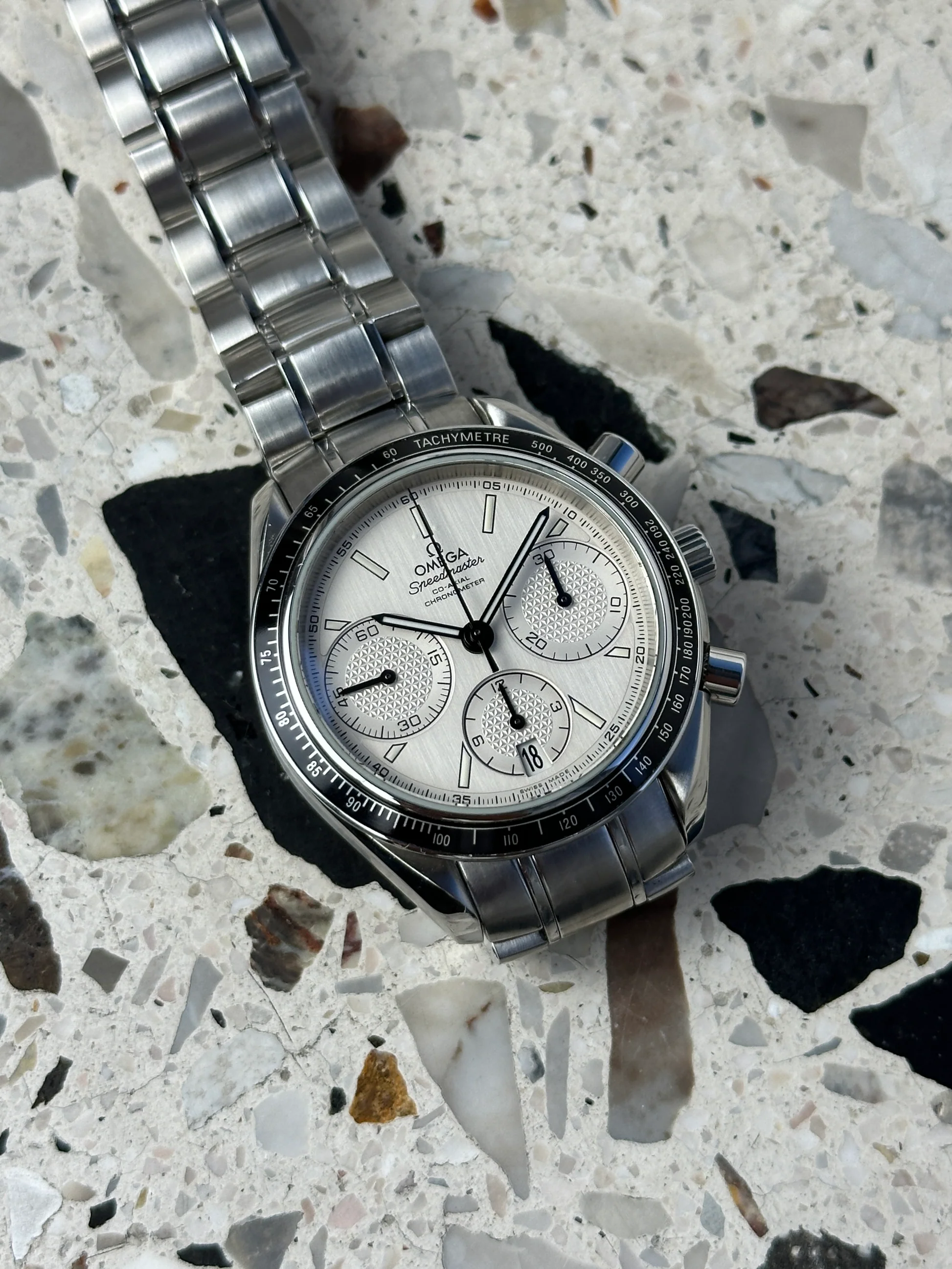 Omega Speedmaster Racing – Ref. 326.30.40.50.02.001, Sehr gut – 14/14