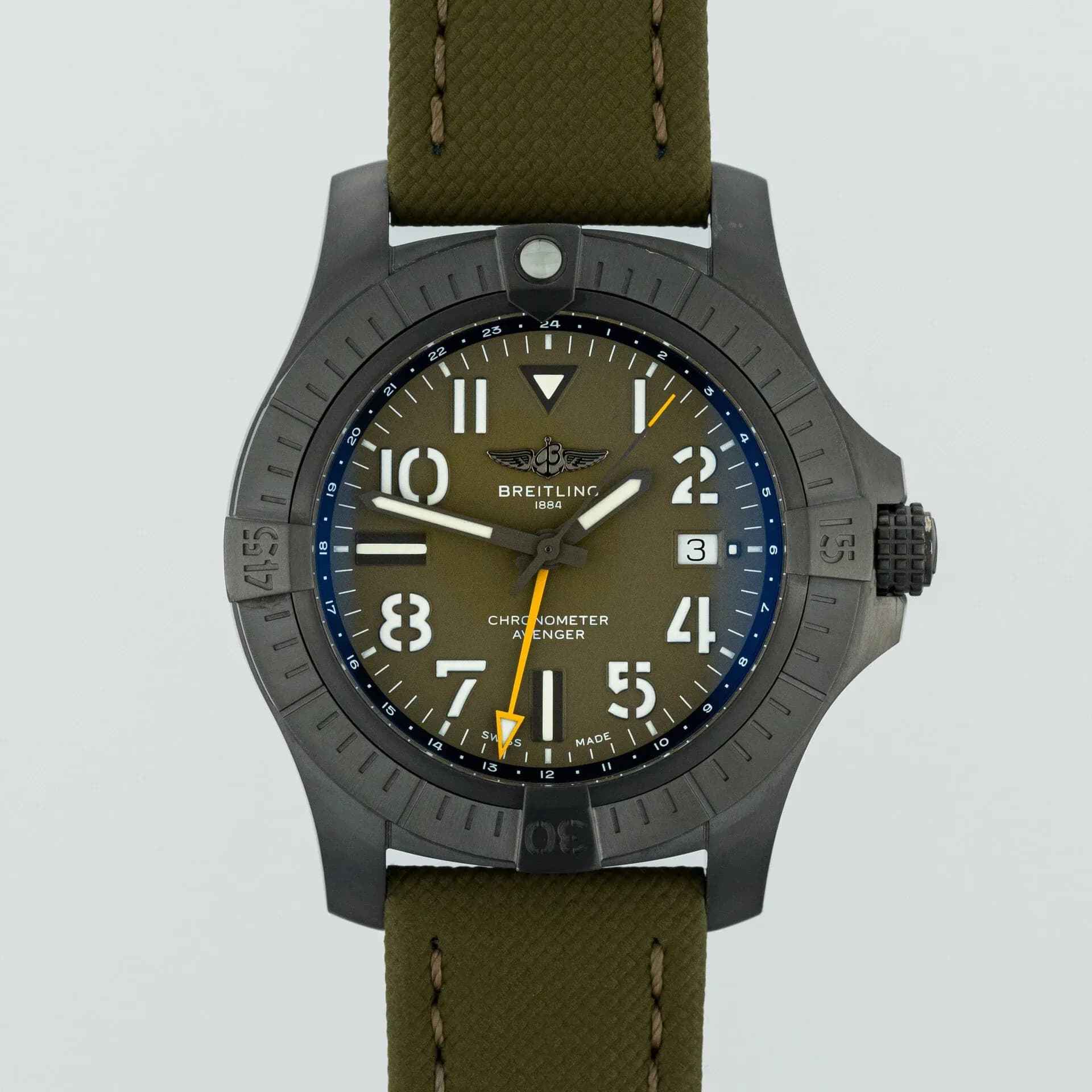 Breitling Avenger – Ref. V32395, very good