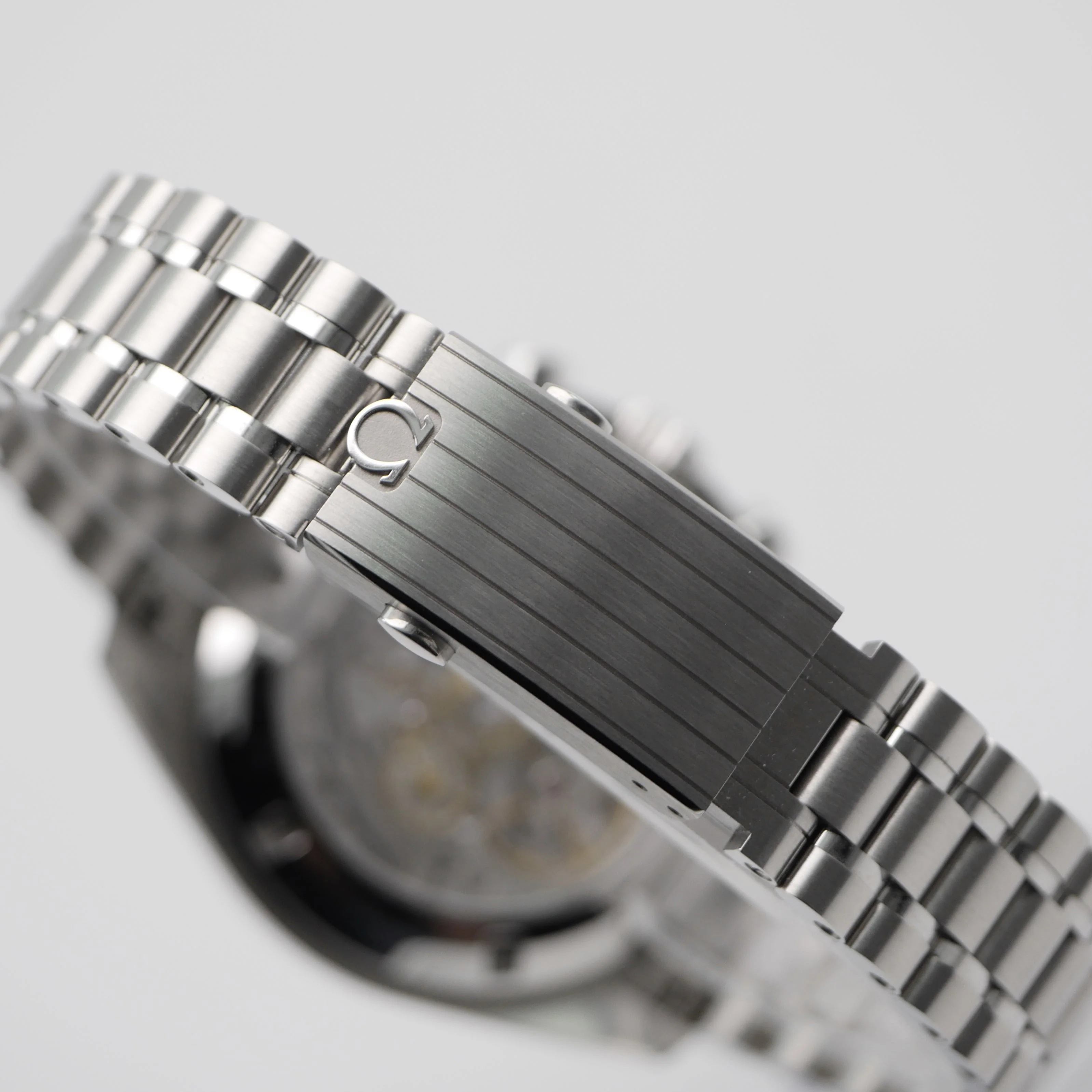 Omega Speedmaster Moonwatch – Ref. 310.30.42.50.01.002, Sehr gut – 6/9