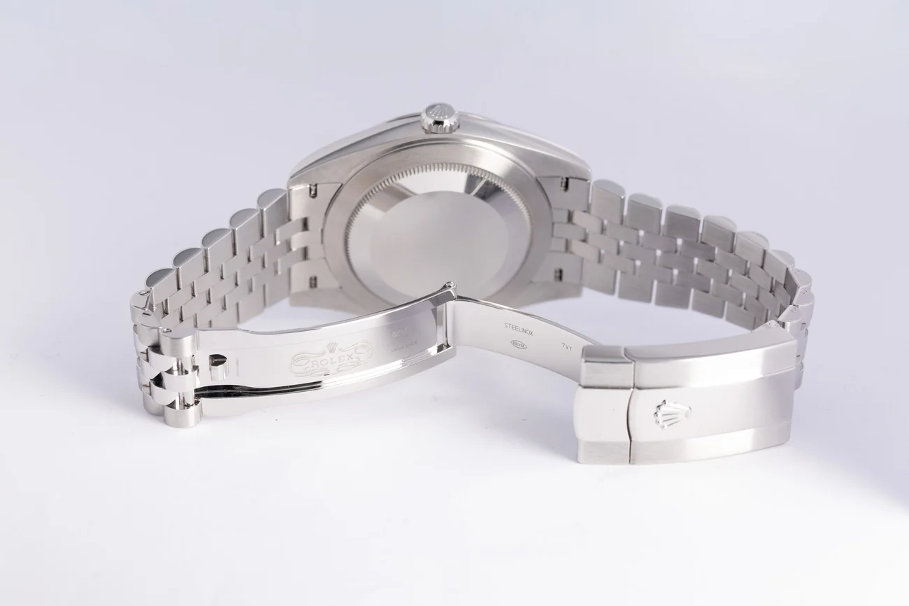 Rolex Datejust 41 – Ref. 126334, Sehr gut – 8/9