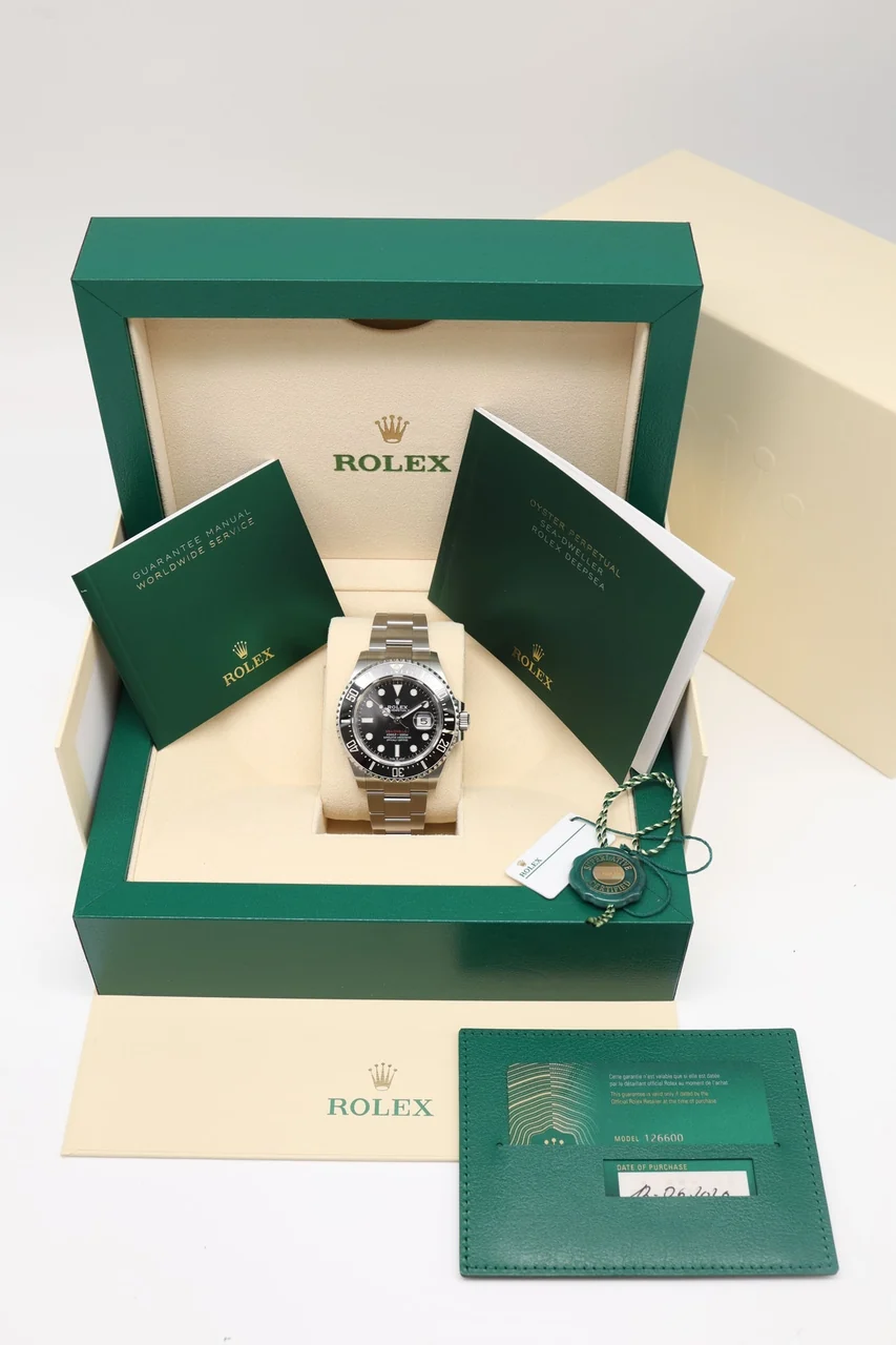 Rolex Sea-Dweller – Ref. 126600, very good – 8/10