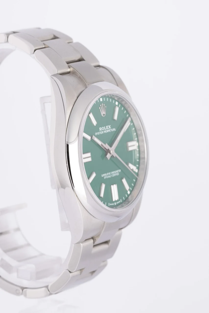Rolex Oyster Perpetual – Ref. 124300, Sehr gut – 4/10