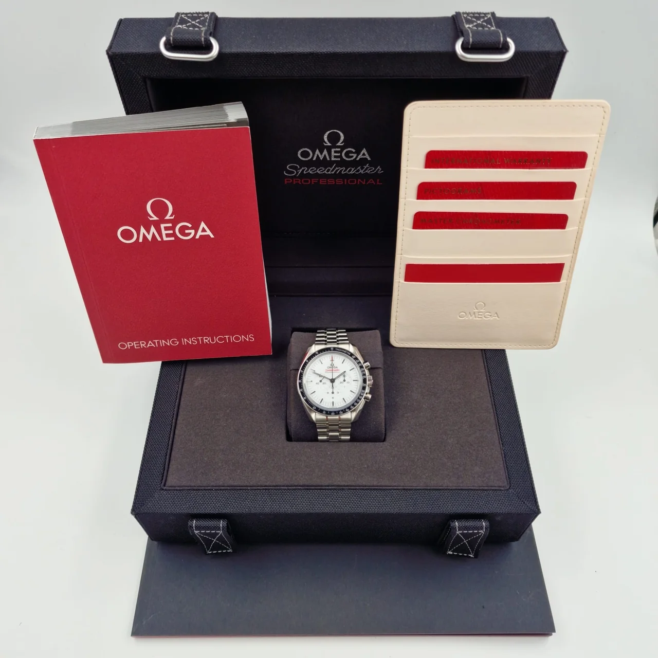 Omega Speedmaster Professional Moonwatch Hesalite – Ref. 31030425004001, Sehr gut – 9/10
