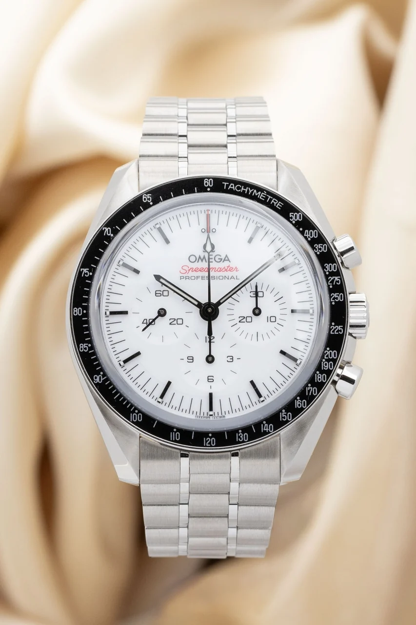 Omega Speedmaster Professional Moonwatch Hesalite – Ref. 31030425004001, Sehr gut – 1/10