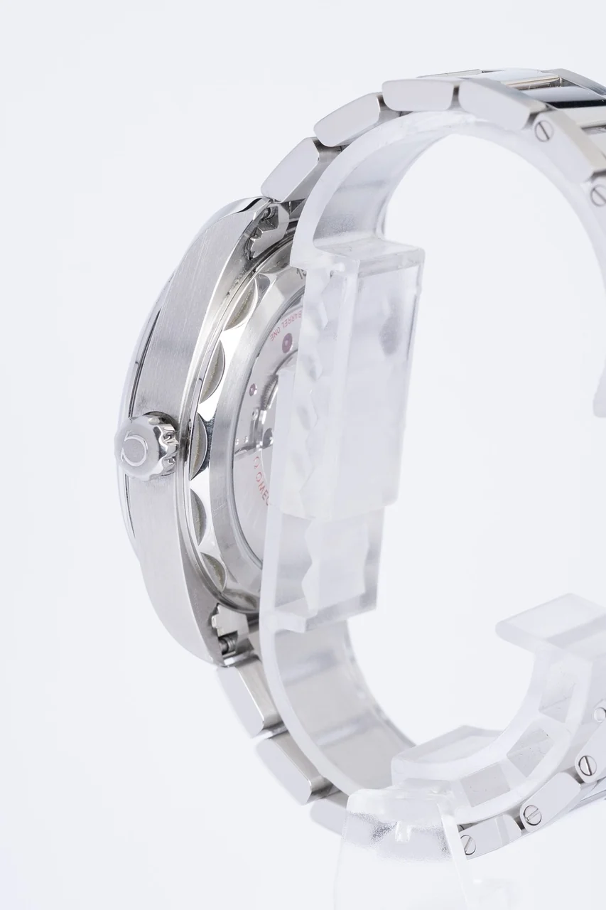 Omega Aqua Terra – Ref. 22010412101001, very good – 2/12