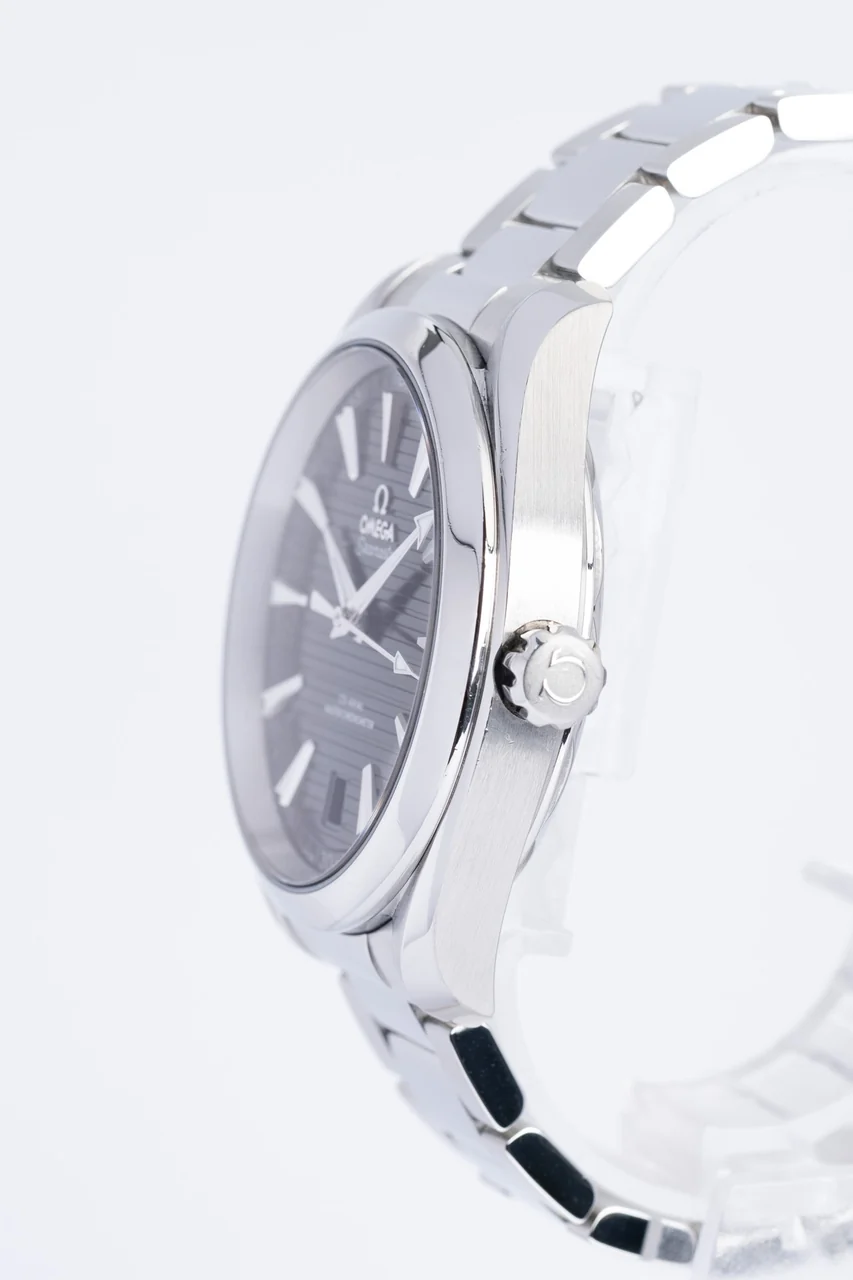 Omega Aqua Terra – Ref. 22010412101001, very good – 10/12
