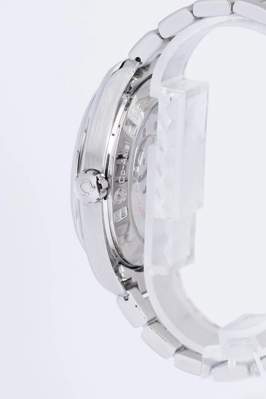 Omega Aqua Terra – Ref. 23110422102002, very good – 2/11