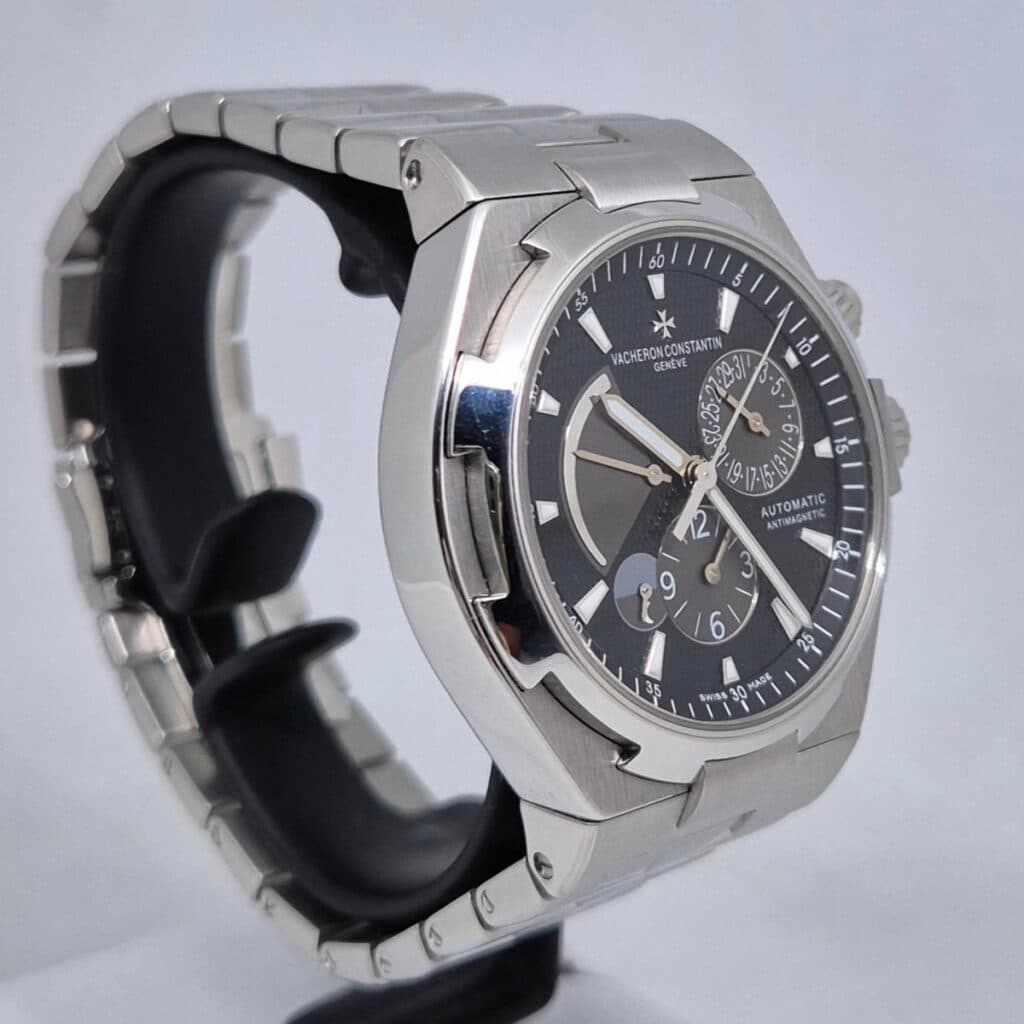 Vacheron Constantin Overseas – Ref. 47450/B01A-9227, used – Image 2/13
